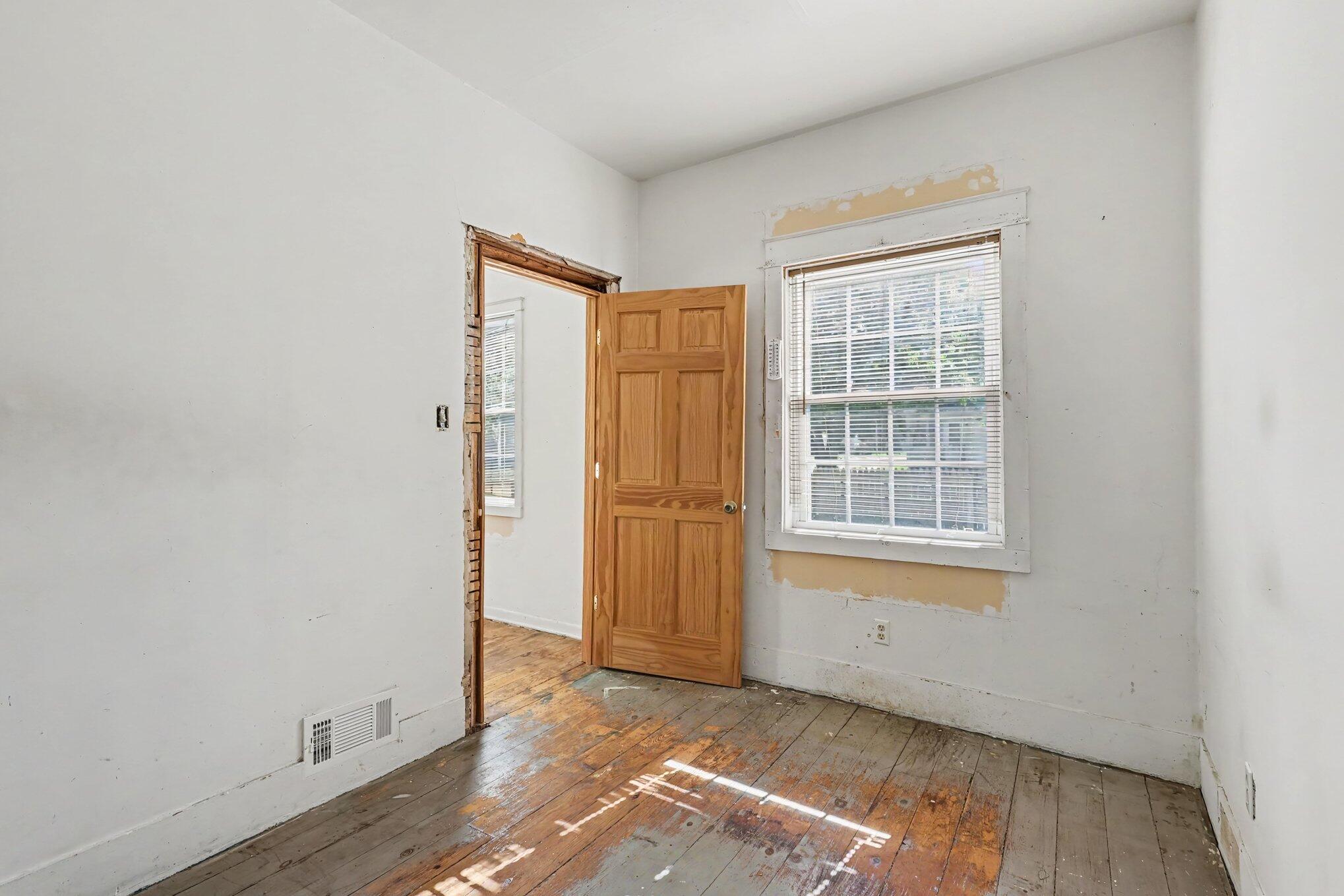 1286 Catherine Avenue Muskegon MI 49442