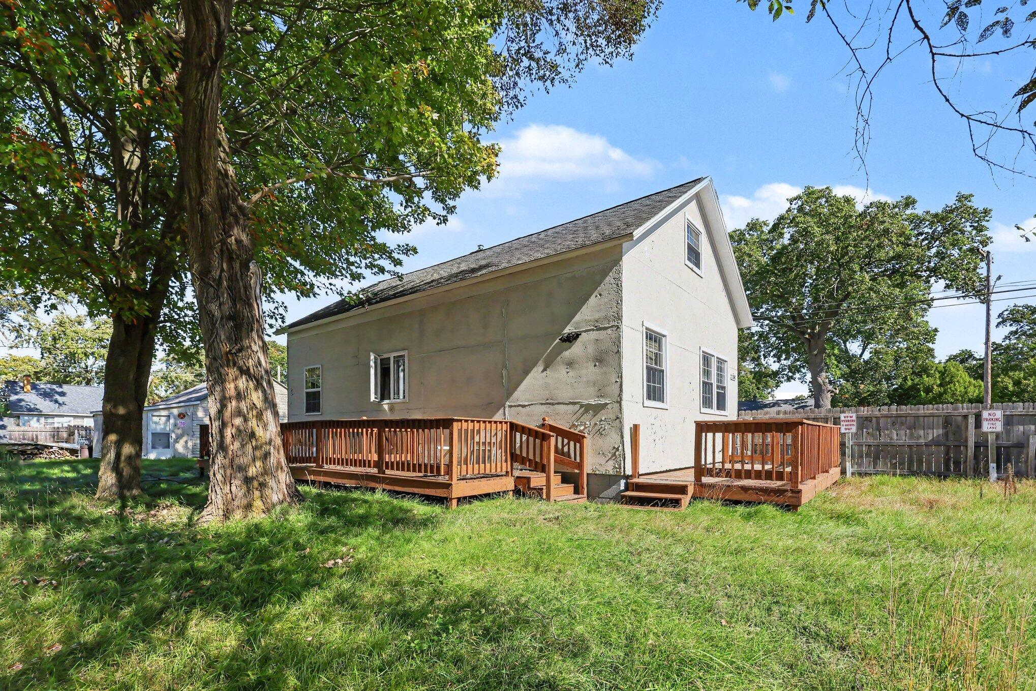 1286 Catherine Avenue Muskegon MI 49442