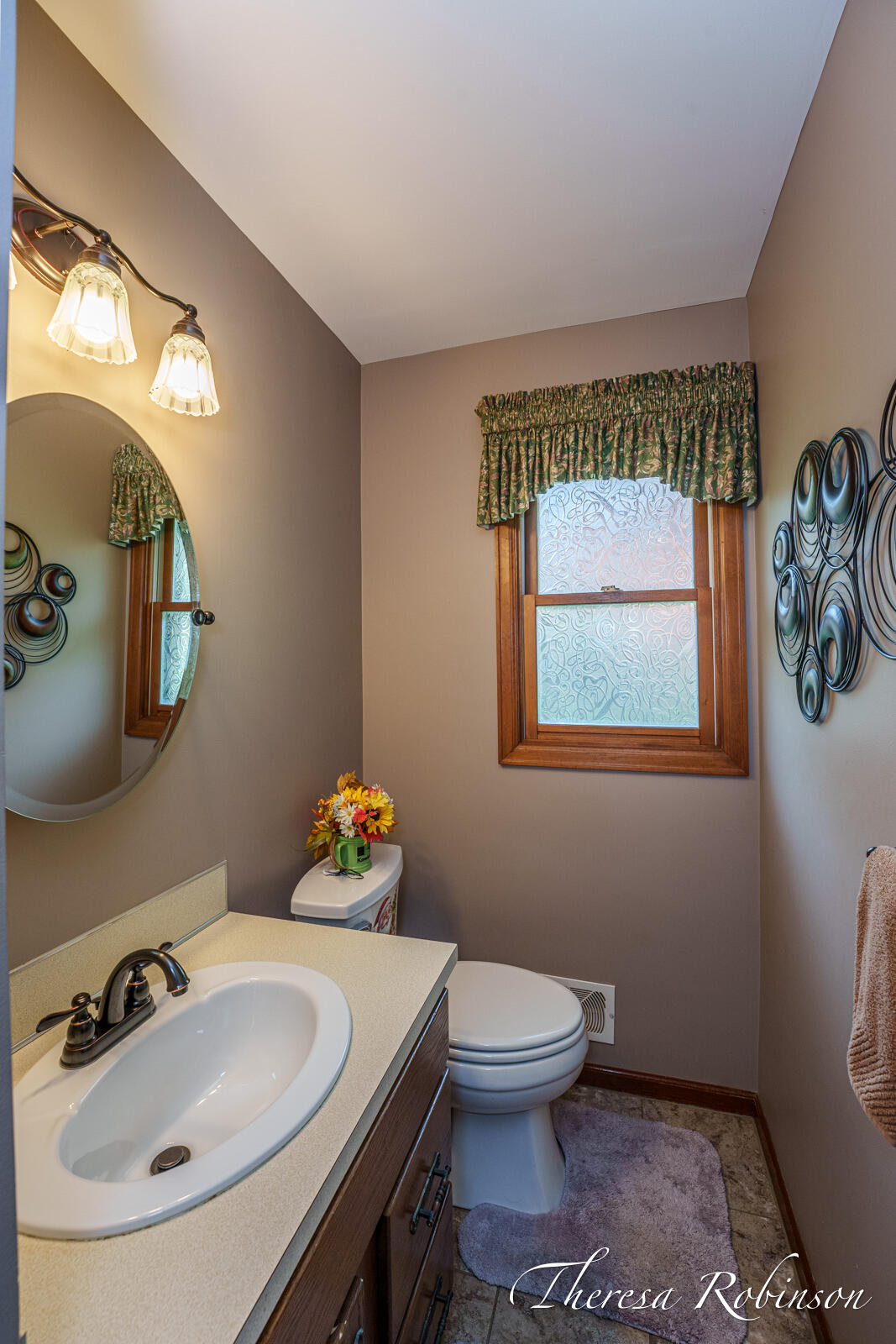 2147 Dewberry Drive NE Grand Rapids MI 49505