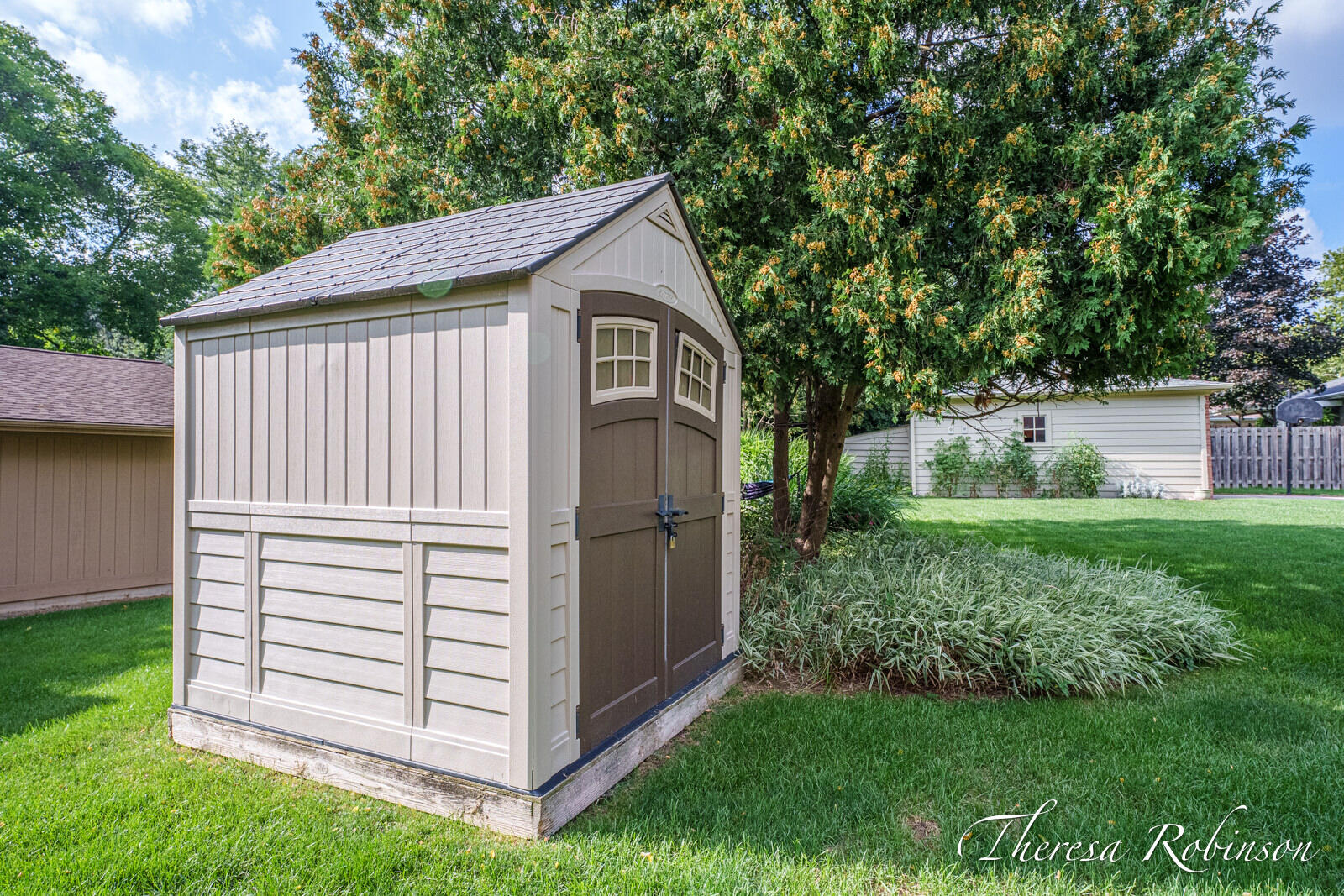 2147 Dewberry Drive NE Grand Rapids MI 49505
