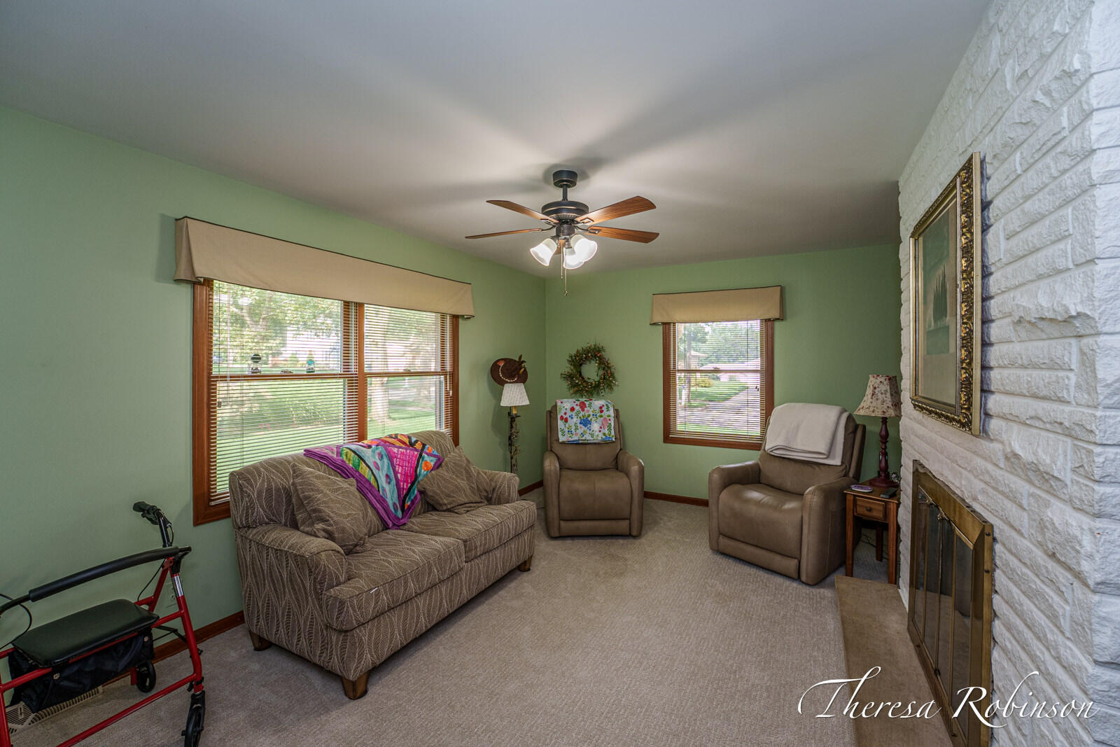 2147 Dewberry Drive NE Grand Rapids MI 49505