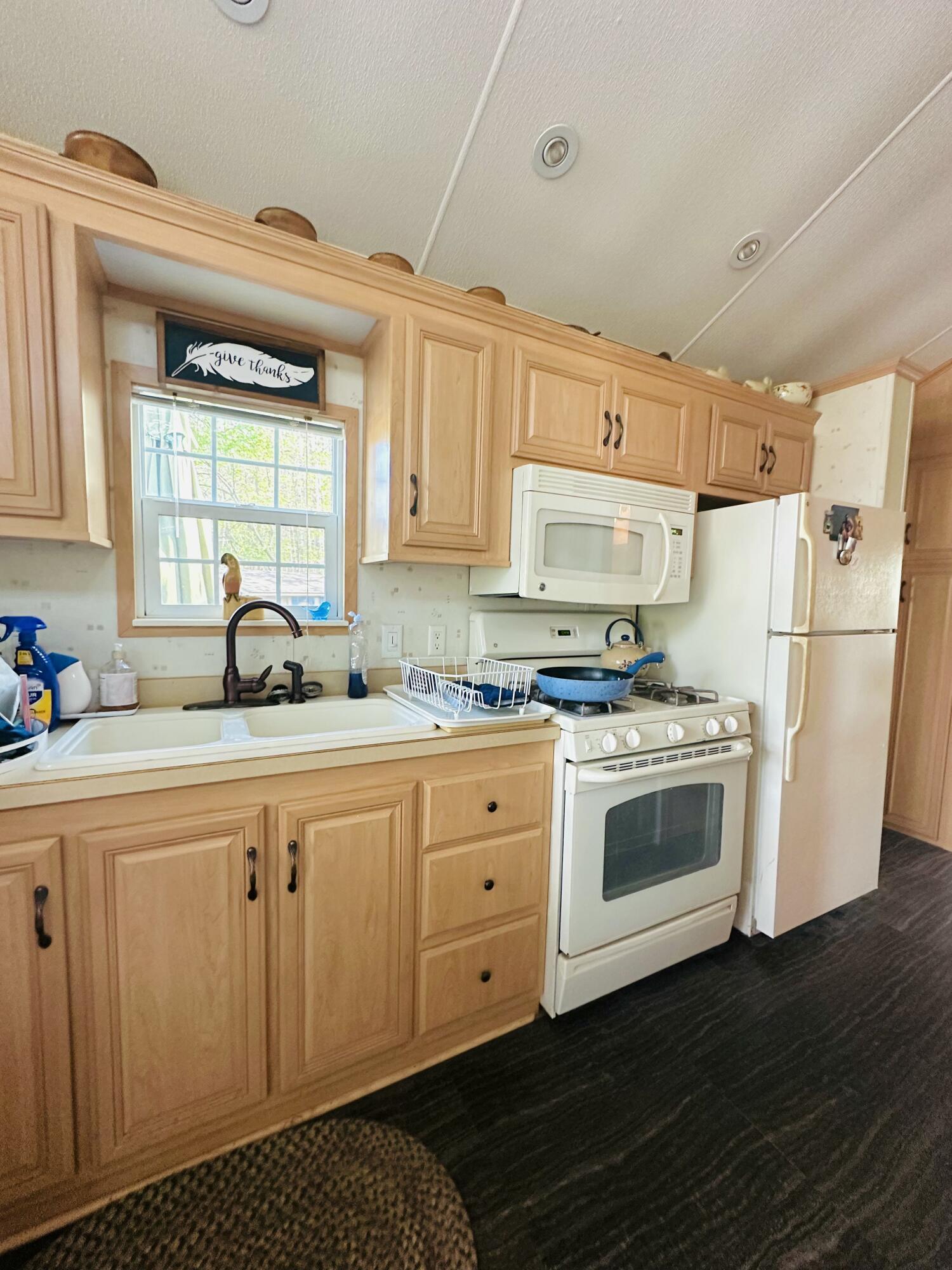 6473 Blue Star Highway Saugatuck MI 49453