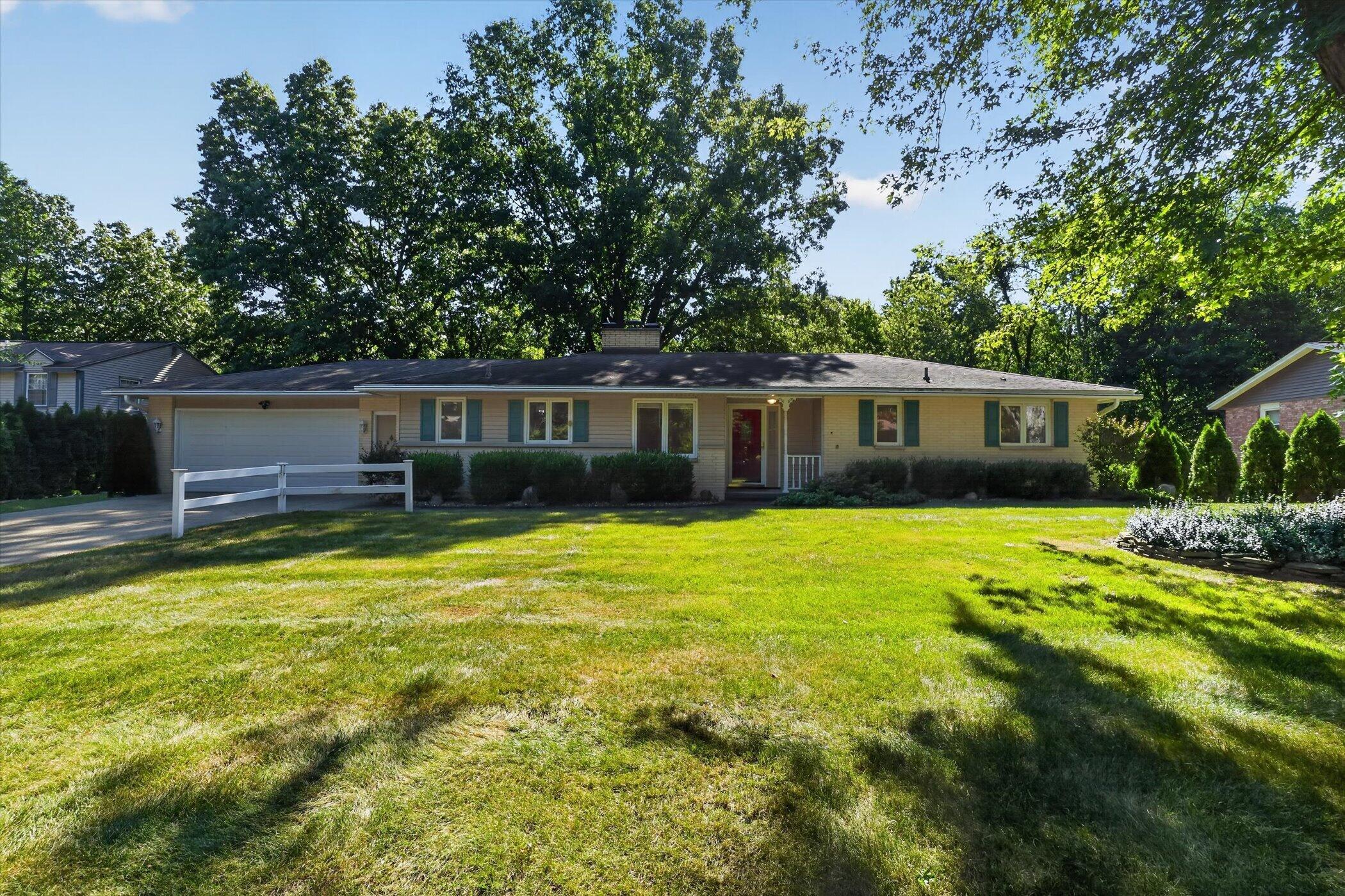 8047 Oak Hill Drive Kalamazoo MI 49009