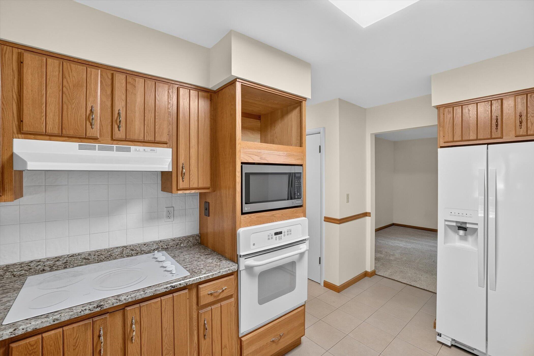 8047 Oak Hill Drive Kalamazoo MI 49009
