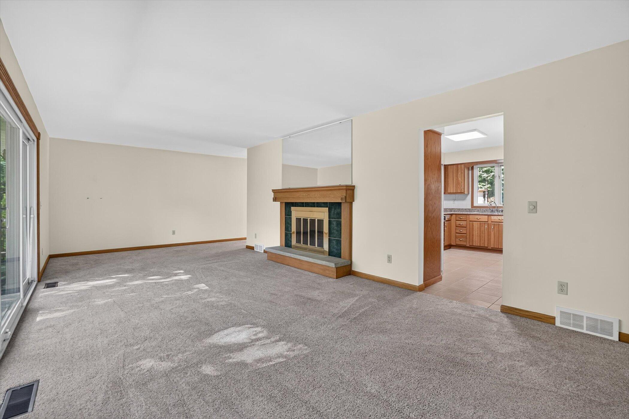 8047 Oak Hill Drive Kalamazoo MI 49009