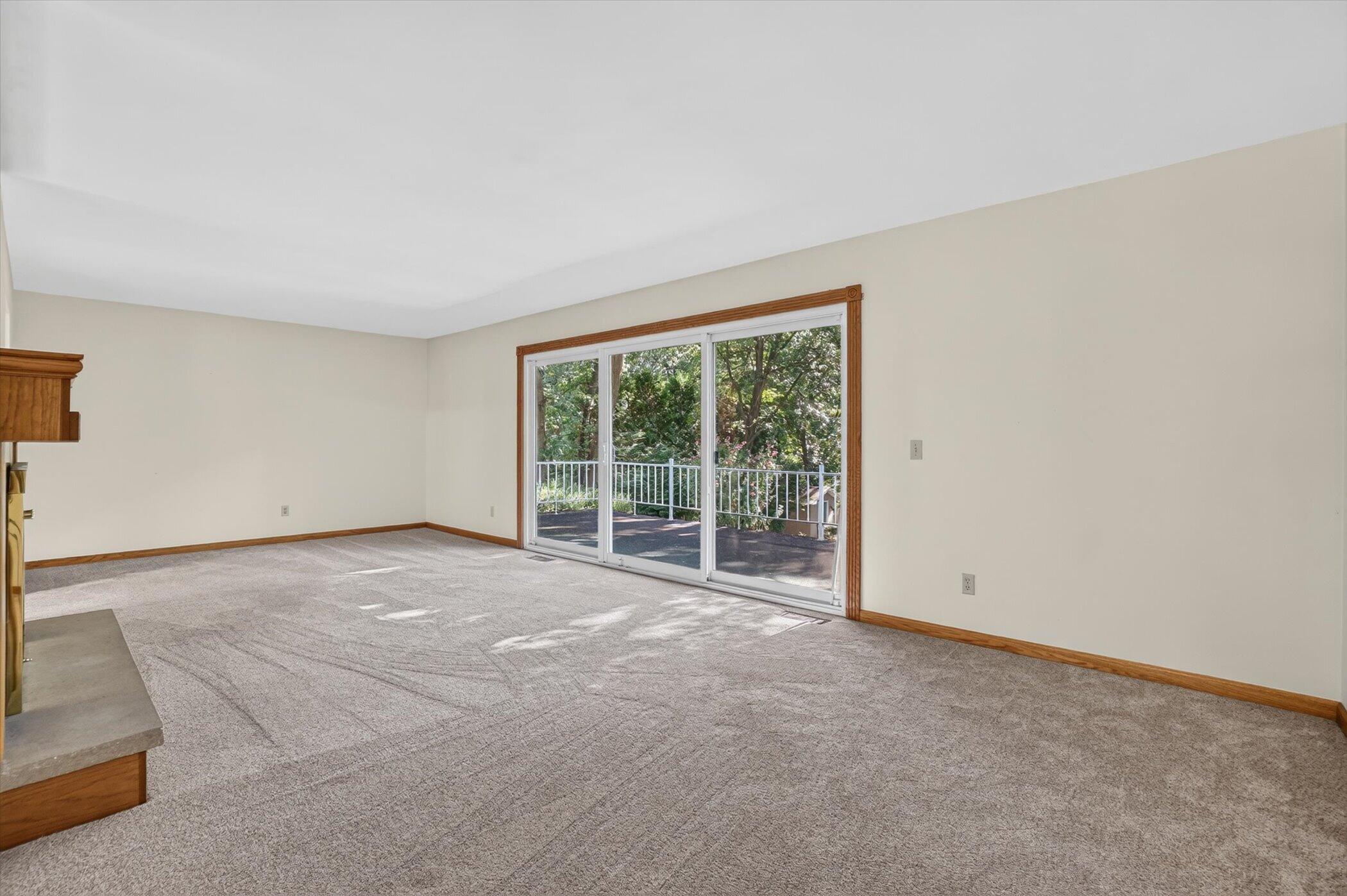 8047 Oak Hill Drive Kalamazoo MI 49009