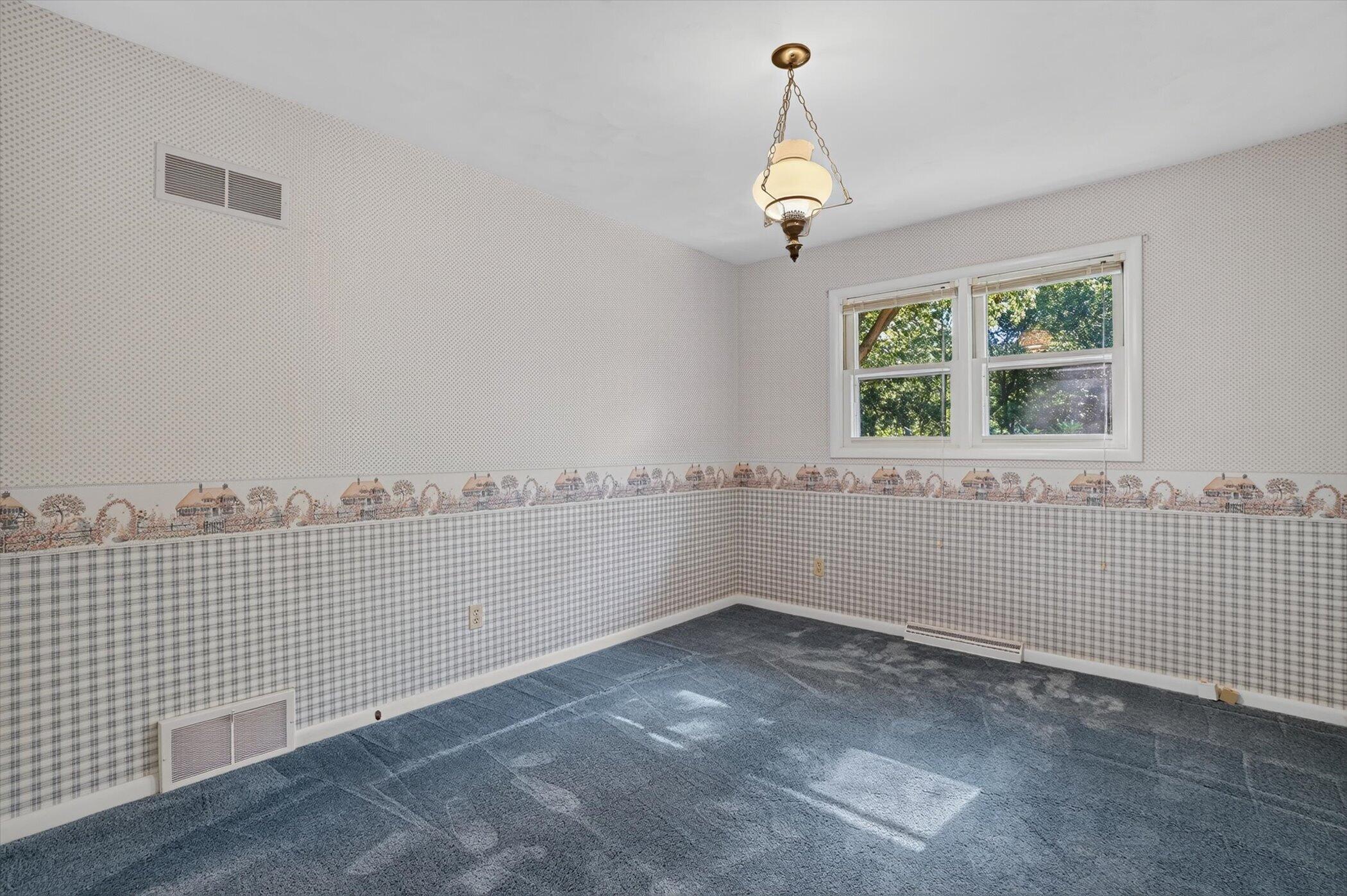 8047 Oak Hill Drive Kalamazoo MI 49009