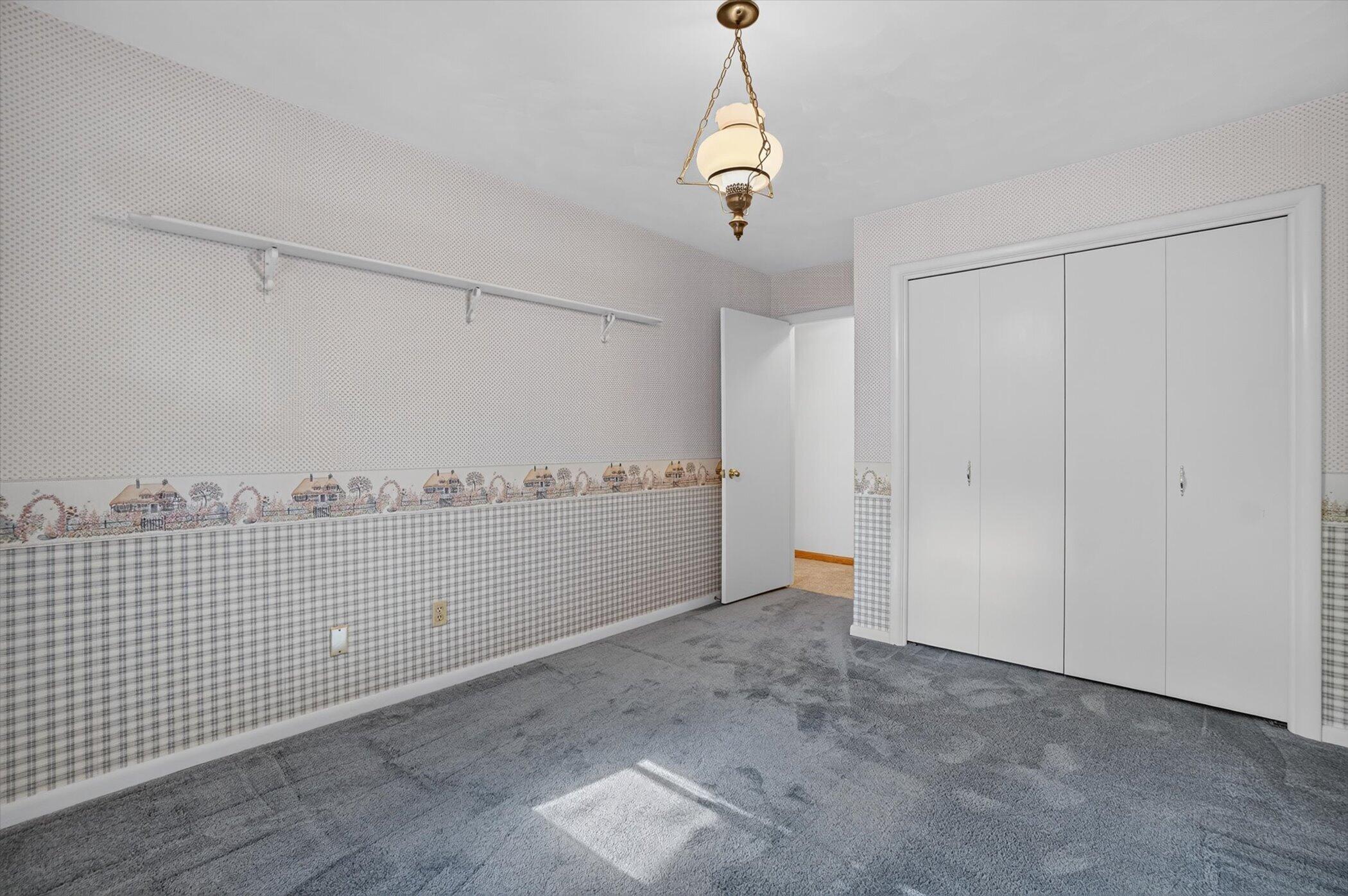 8047 Oak Hill Drive Kalamazoo MI 49009