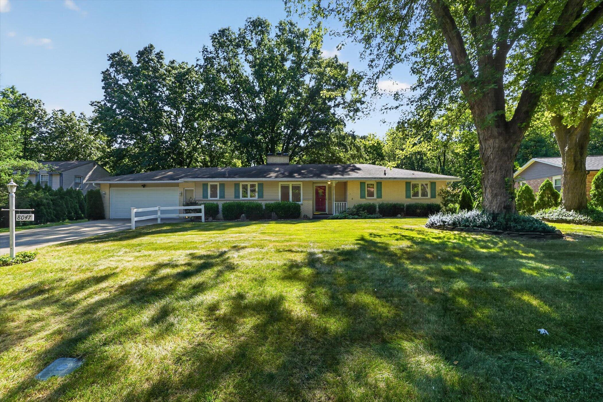 8047 Oak Hill Drive Kalamazoo MI 49009