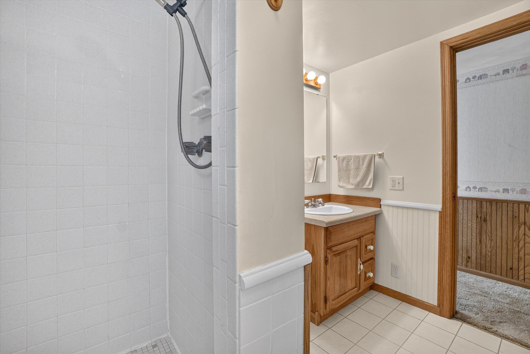 8047 Oak Hill Drive Kalamazoo MI 49009