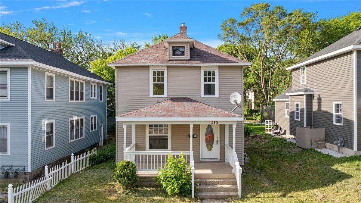 515 Woodlawn Street SE Grand Rapids MI 49507