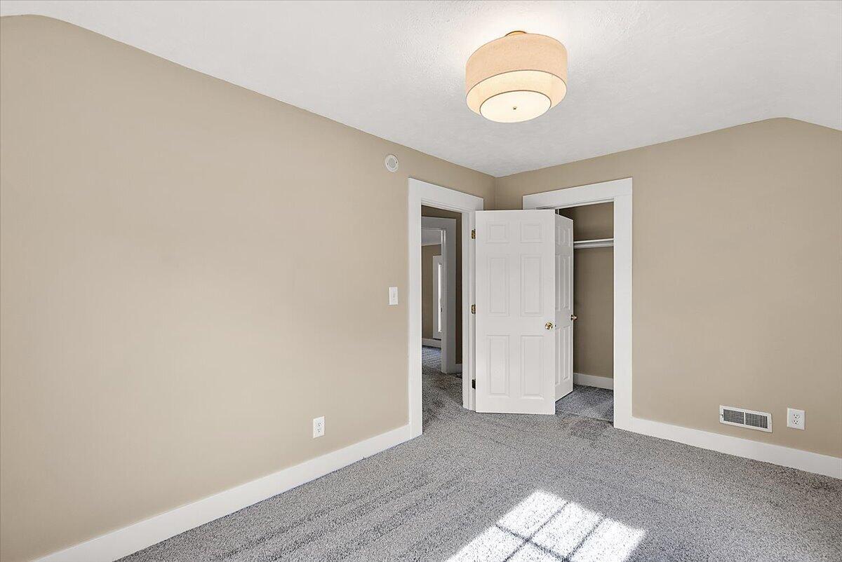 515 Woodlawn Street SE Grand Rapids MI 49507