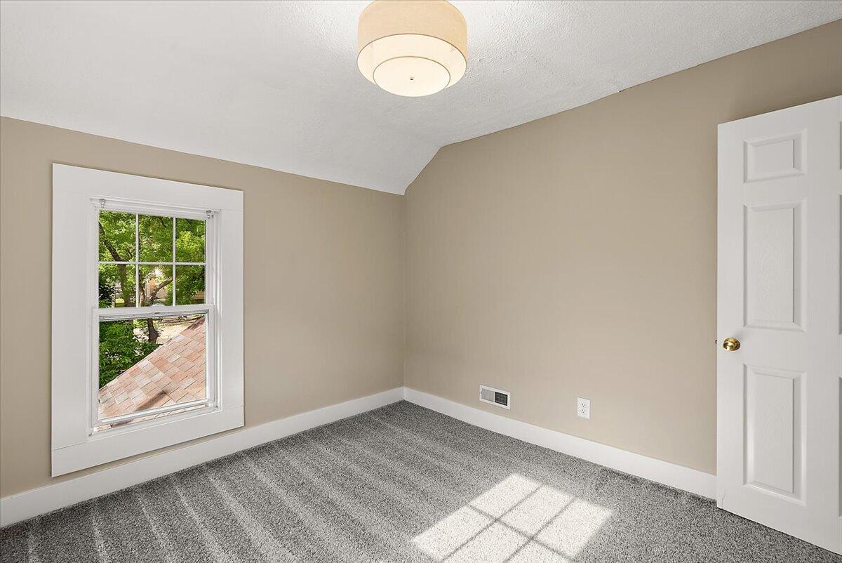 515 Woodlawn Street SE Grand Rapids MI 49507
