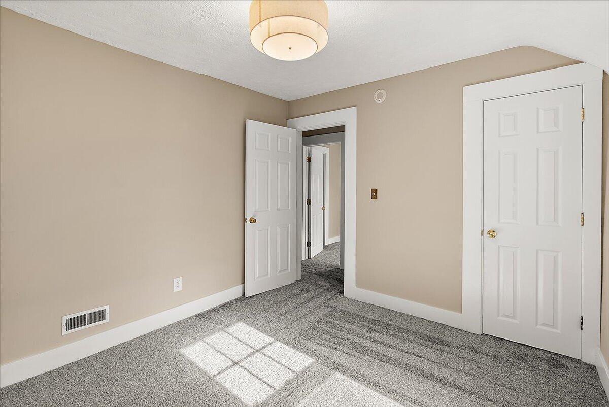515 Woodlawn Street SE Grand Rapids MI 49507