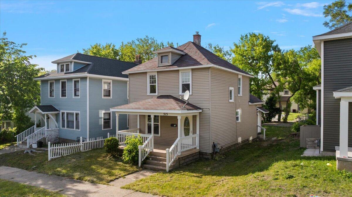 515 Woodlawn Street SE Grand Rapids MI 49507