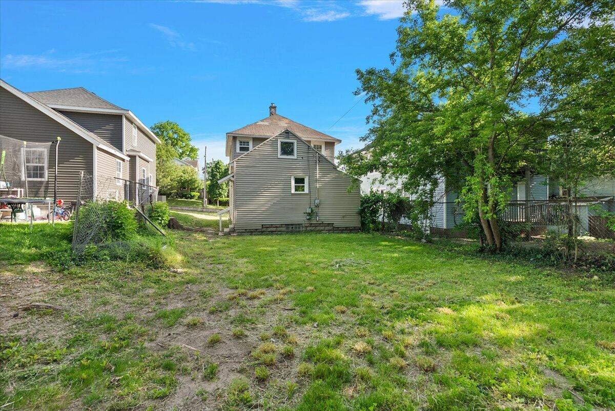 515 Woodlawn Street SE Grand Rapids MI 49507