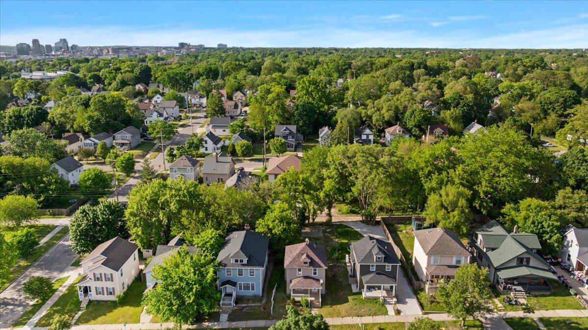 515 Woodlawn Street SE Grand Rapids MI 49507