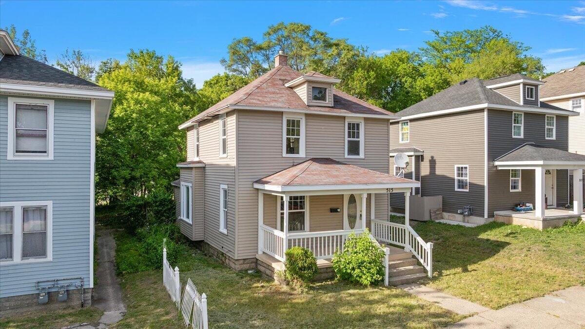 515 Woodlawn Street SE Grand Rapids MI 49507