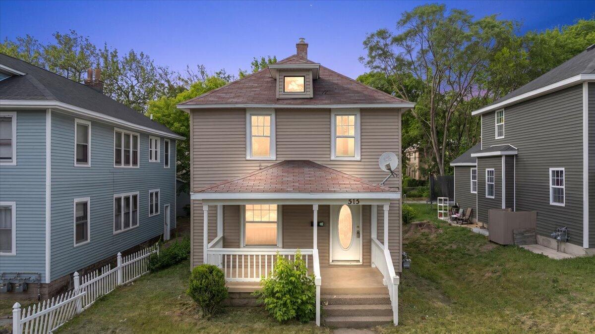 515 Woodlawn Street SE Grand Rapids MI 49507