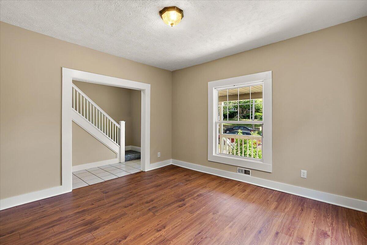 515 Woodlawn Street SE Grand Rapids MI 49507