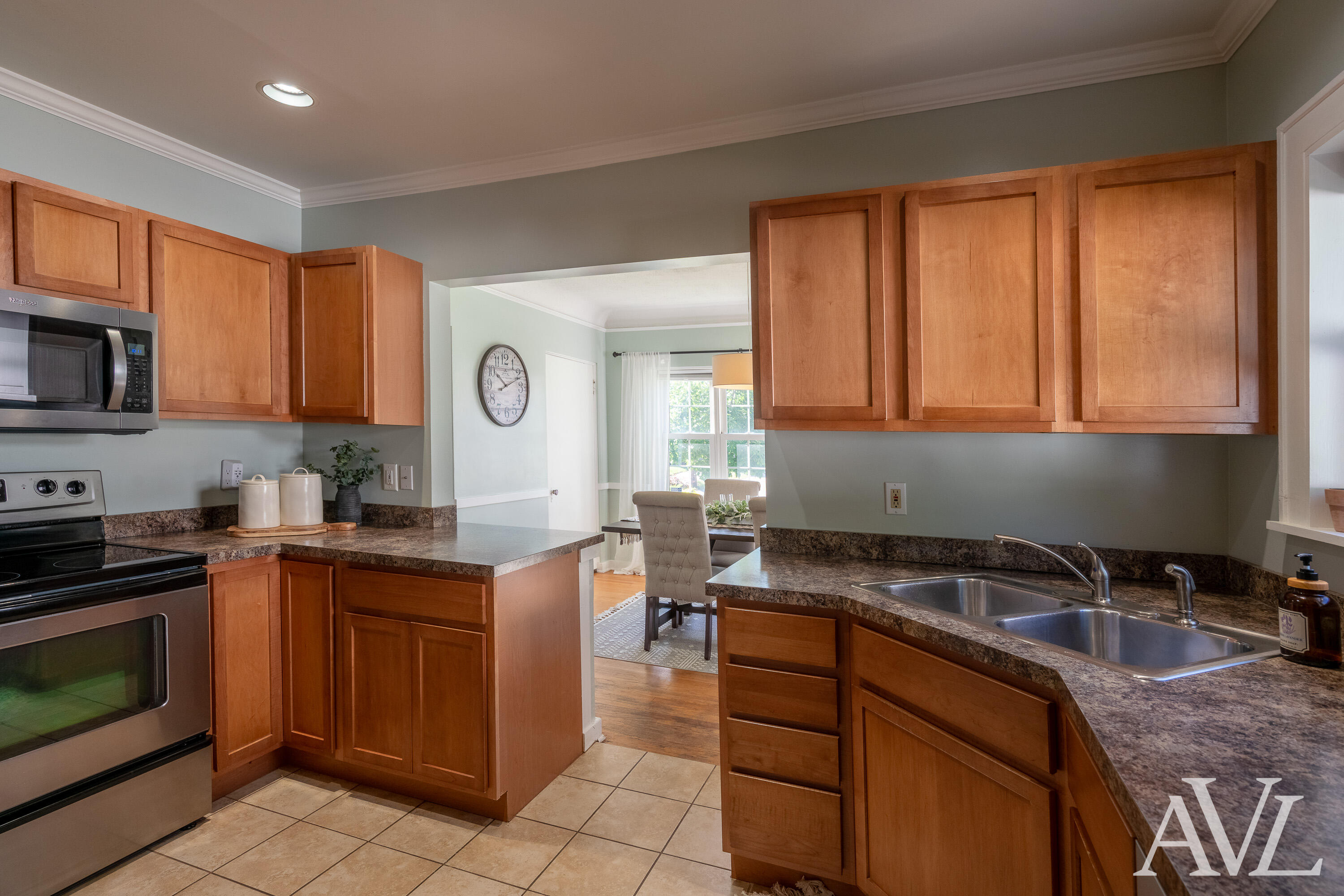 905 N Ottillia Street SE Grand Rapids MI 49507