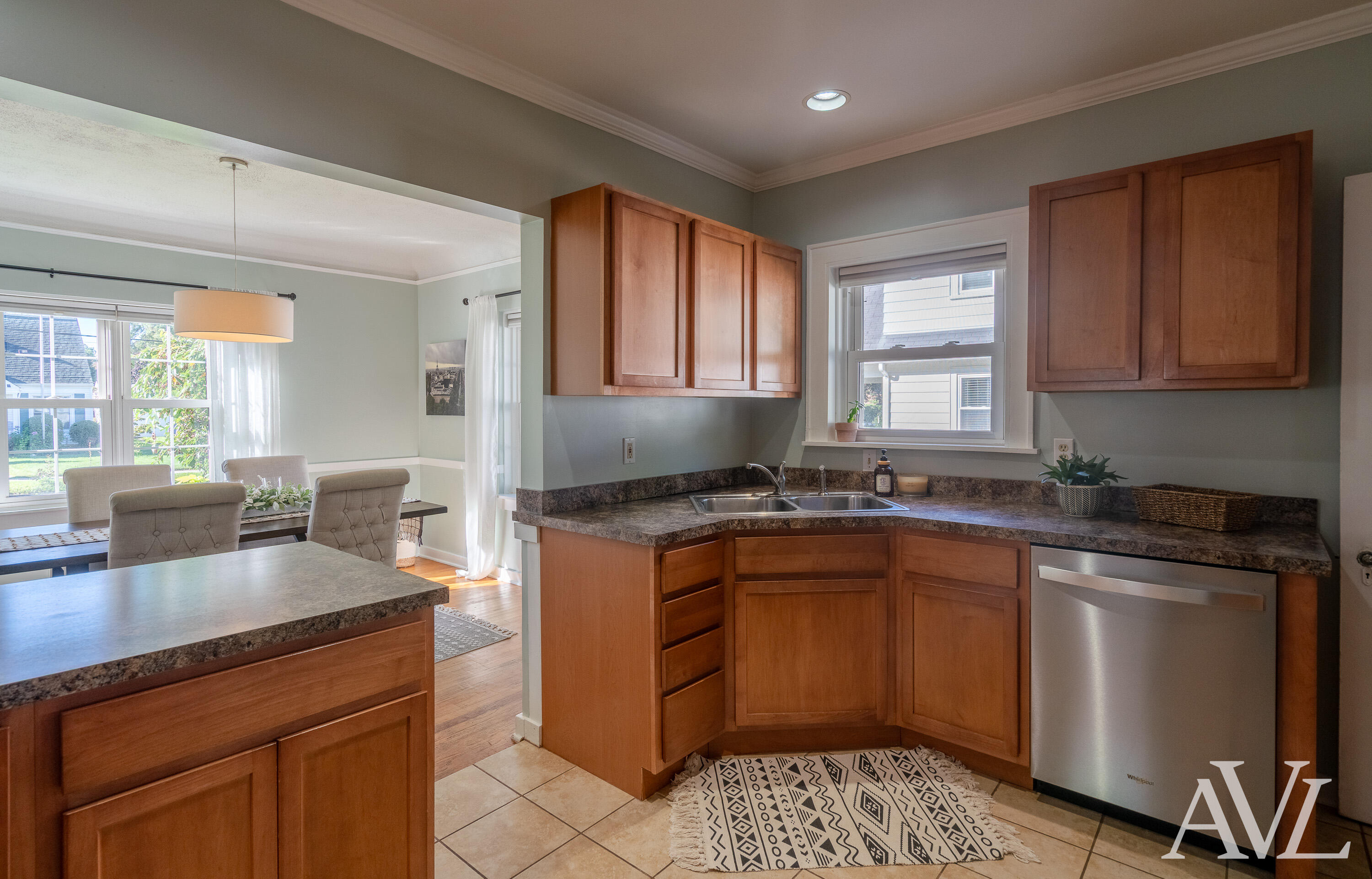 905 N Ottillia Street SE Grand Rapids MI 49507