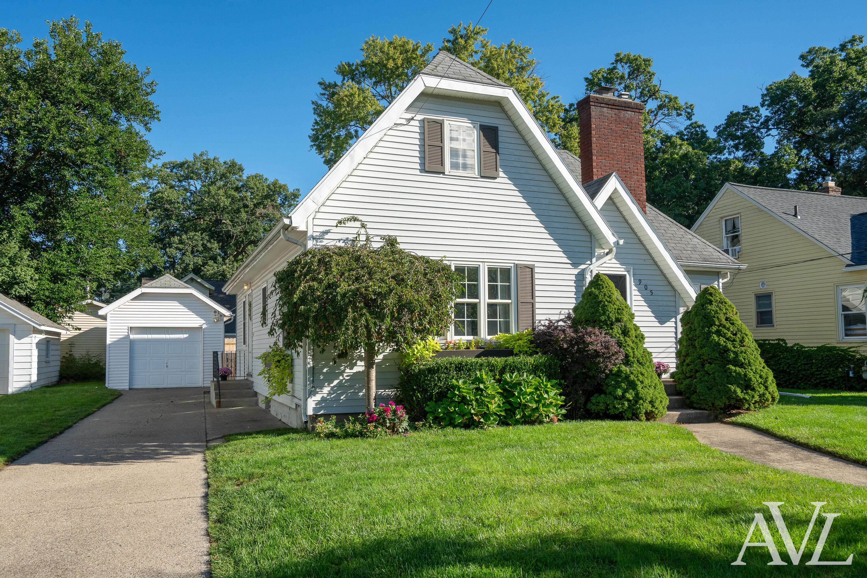 905 N Ottillia Street SE Grand Rapids MI 49507