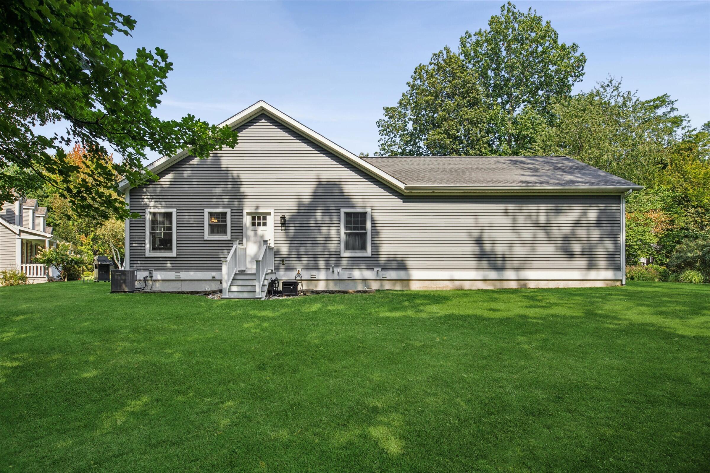 556 N Shore Drive South Haven MI 49090