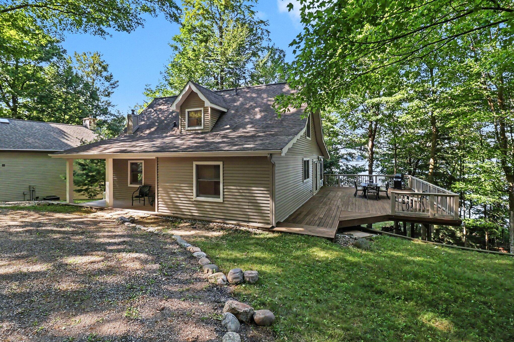 6836 W Vesper Drive Ludington MI 49431