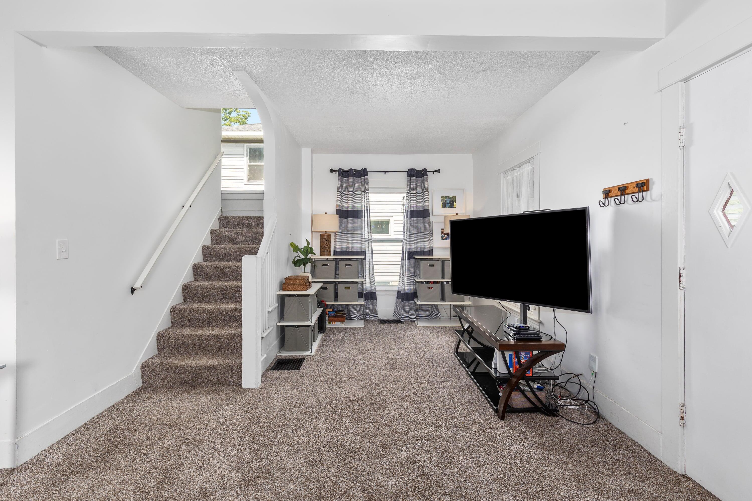 1027 Dallas Avenue SE Grand Rapids MI 49507