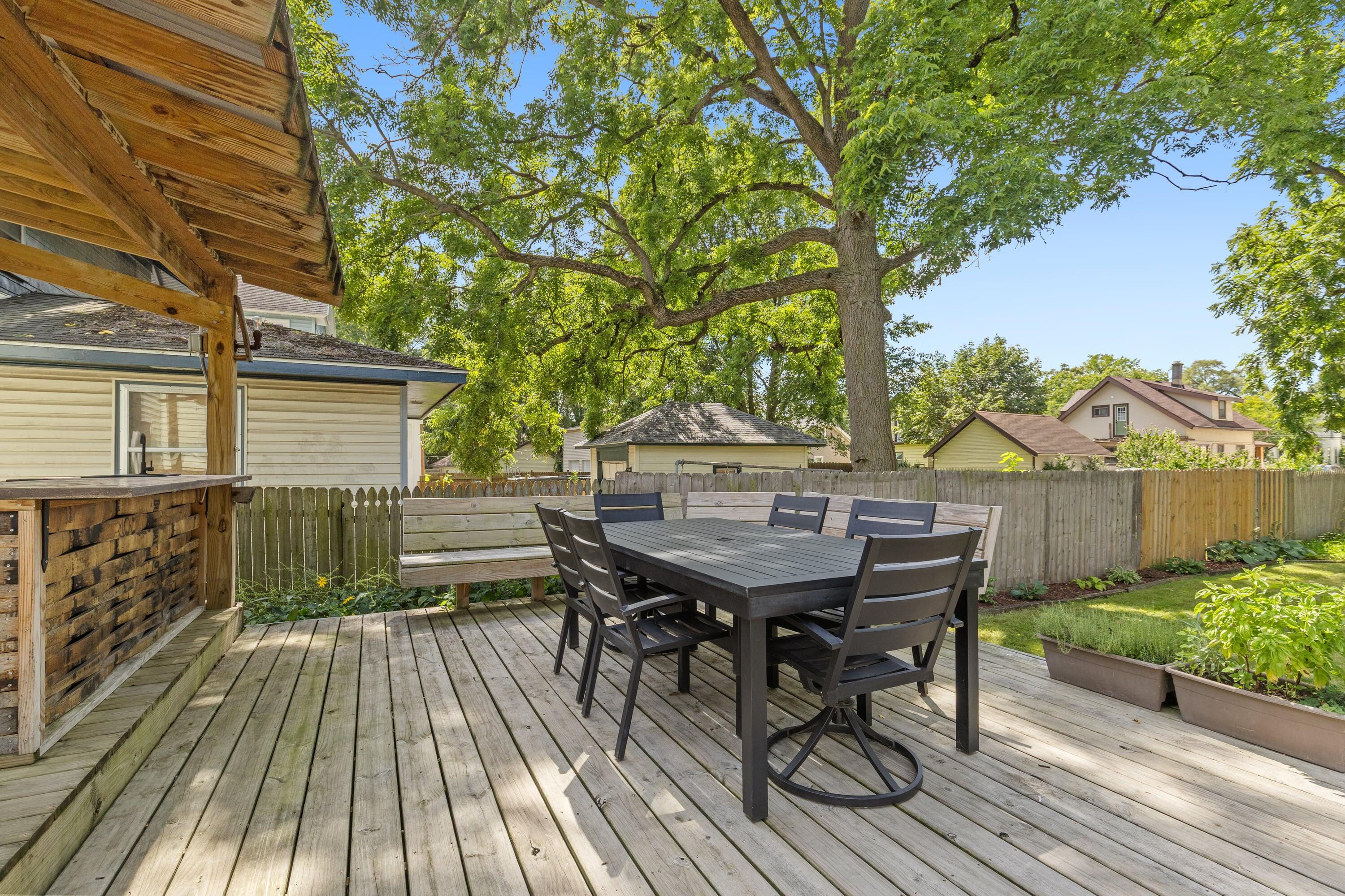 1027 Dallas Avenue SE Grand Rapids MI 49507