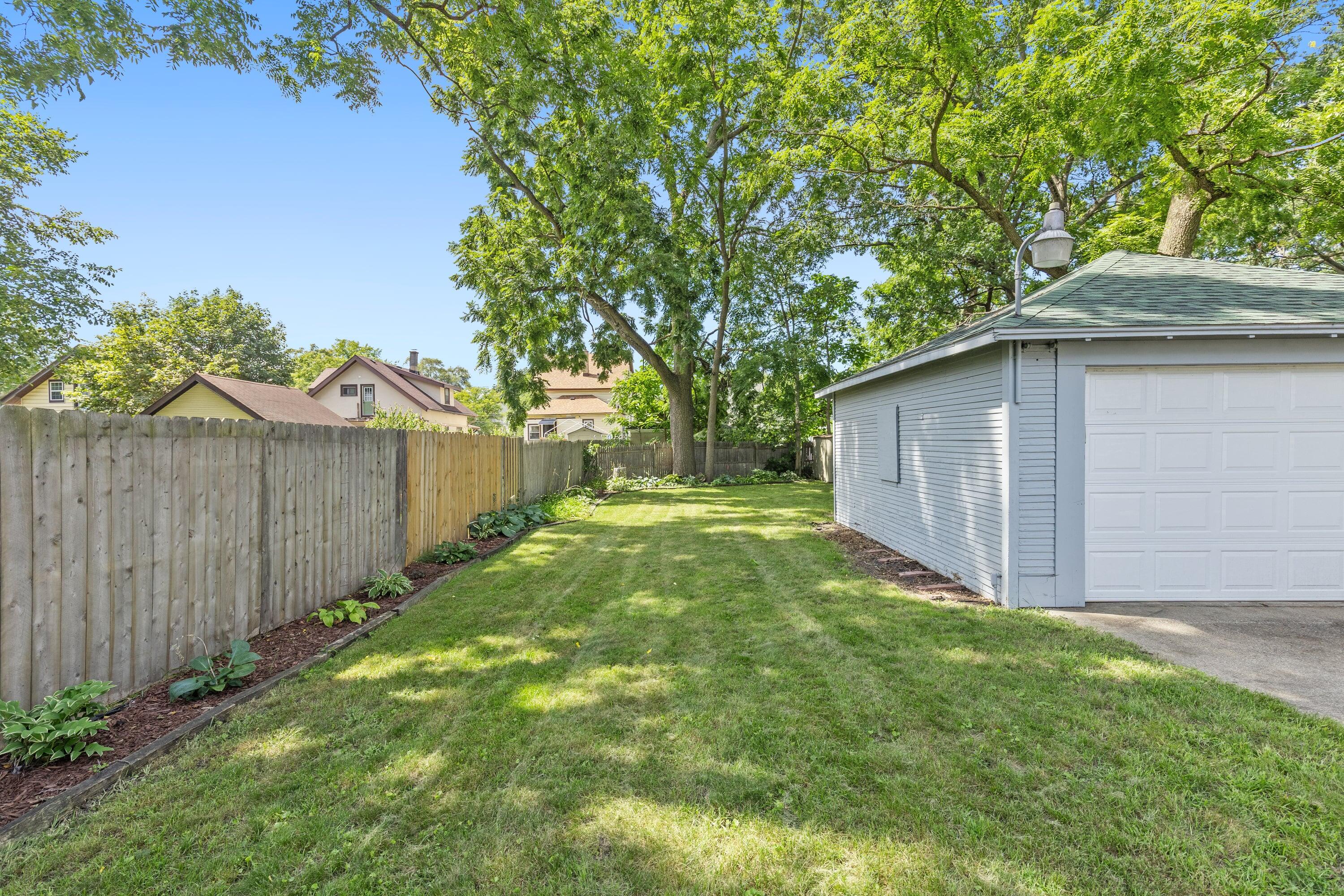 1027 Dallas Avenue SE Grand Rapids MI 49507