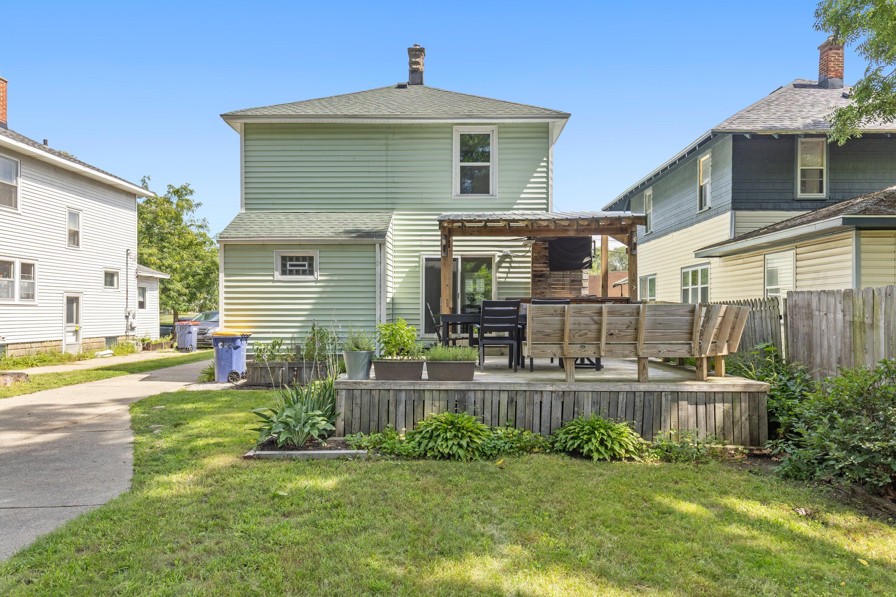 1027 Dallas Avenue SE Grand Rapids MI 49507
