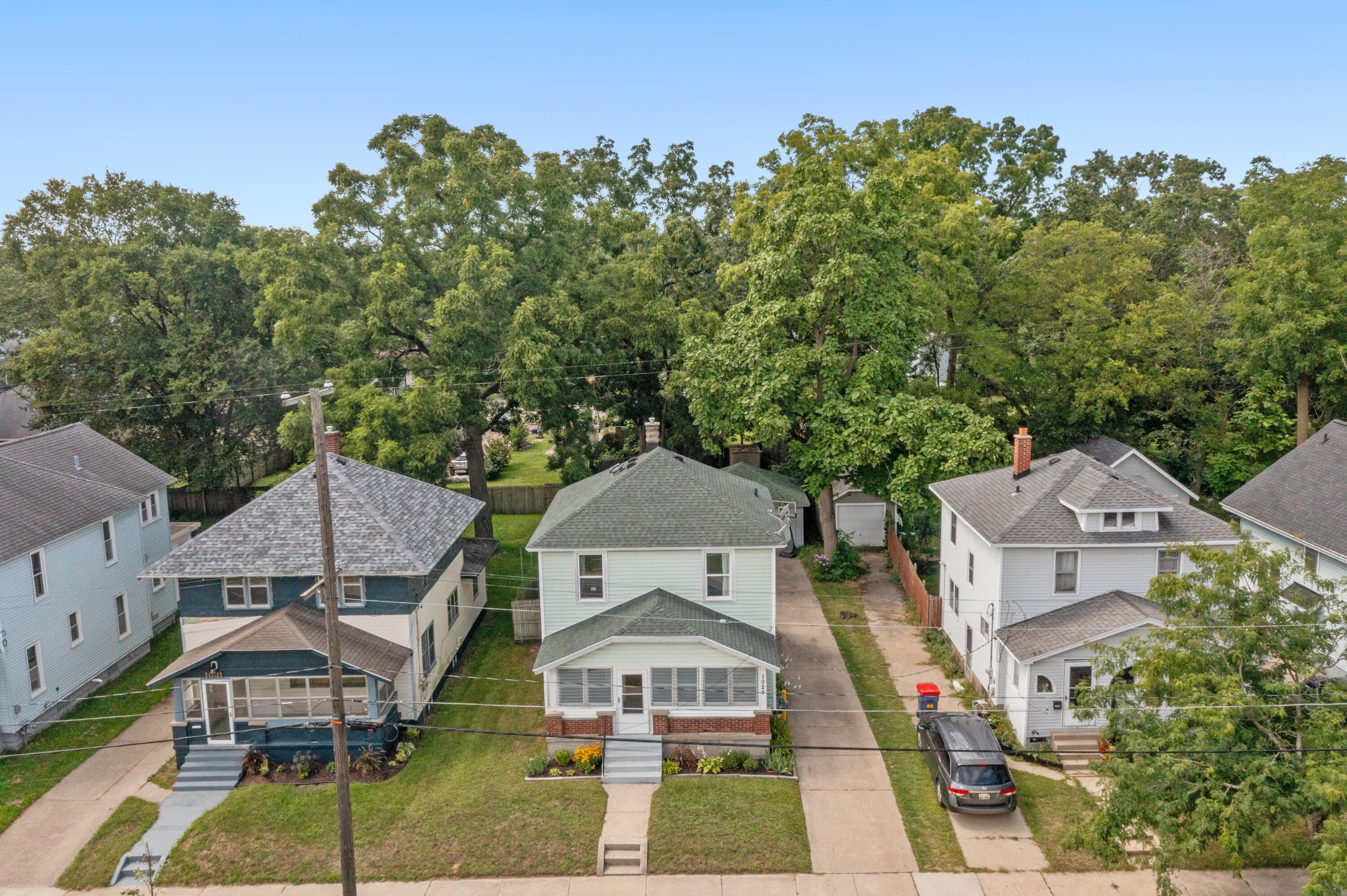 1027 Dallas Avenue SE Grand Rapids MI 49507