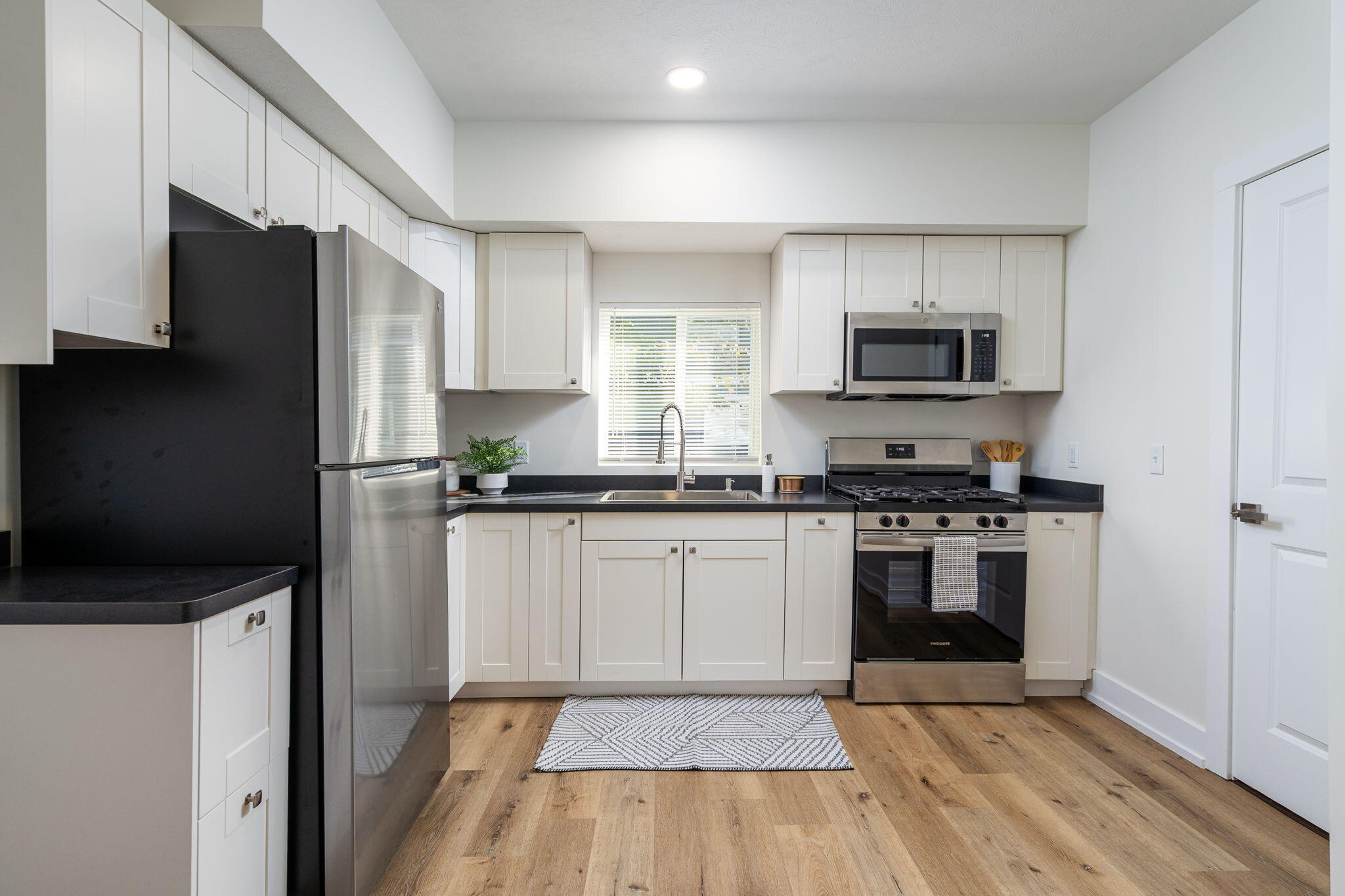 492 Amity Avenue Muskegon MI 49442