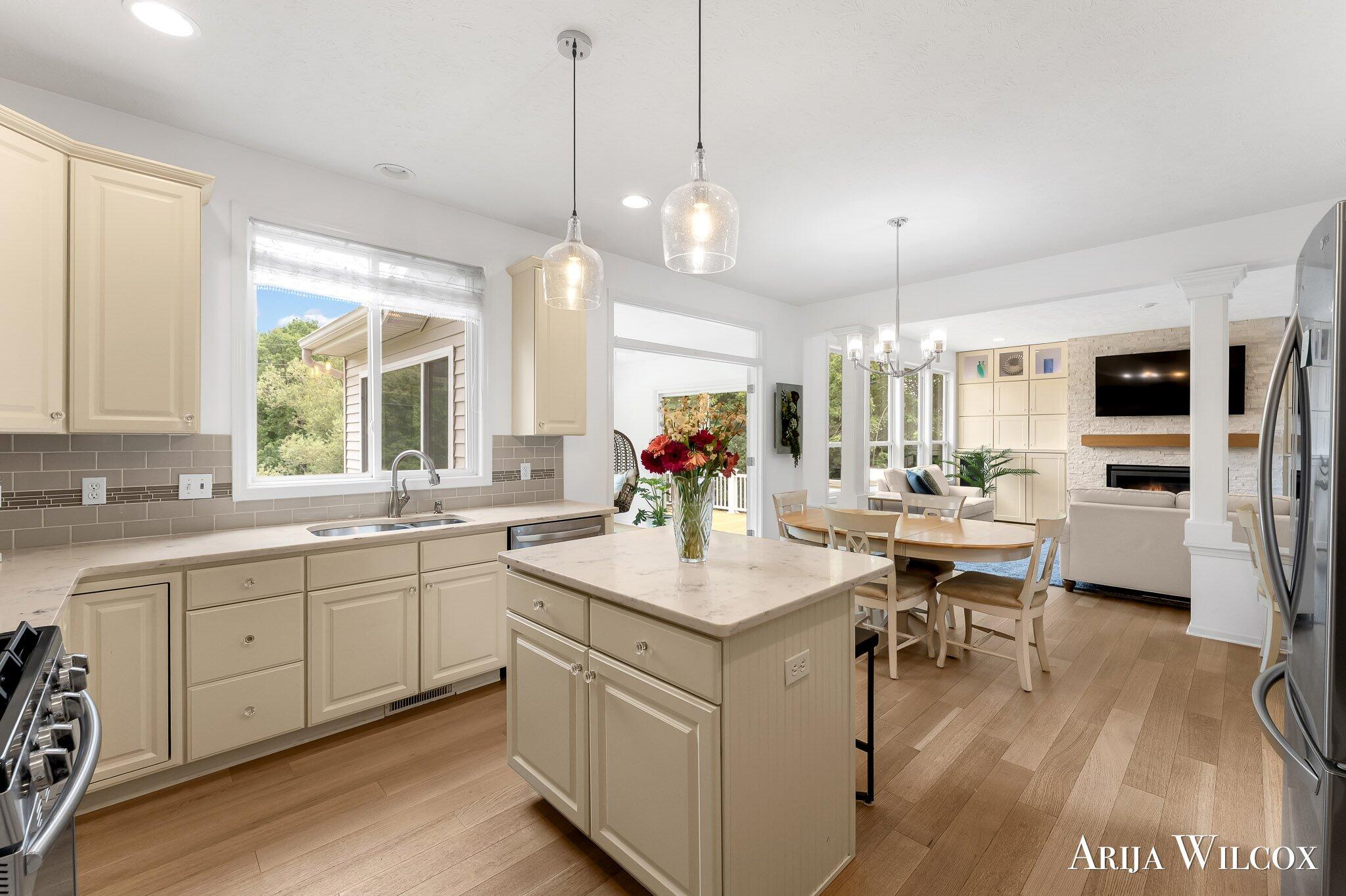 926 Dogwood Meadows Drive SE Ada MI 49301