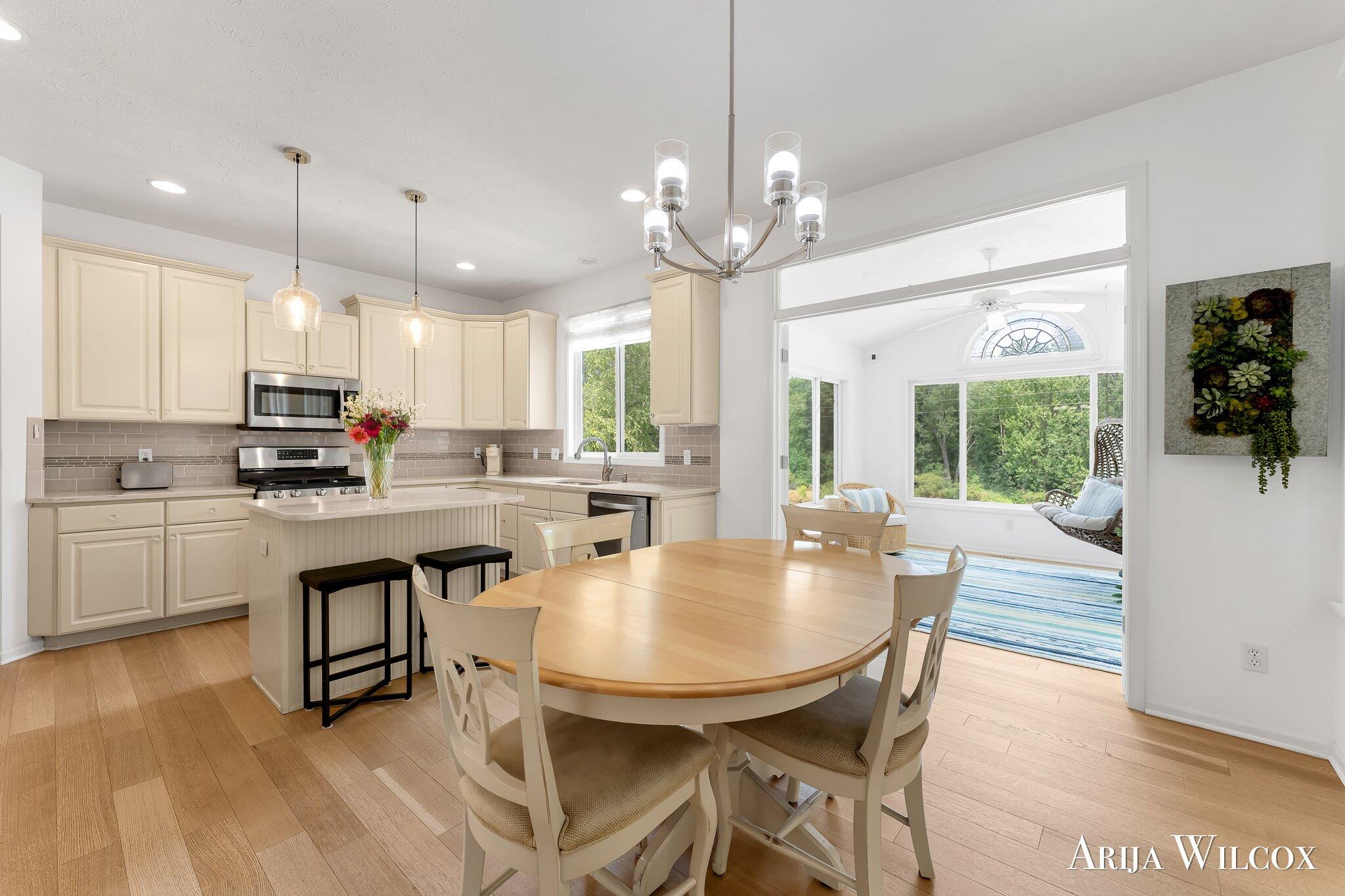 926 Dogwood Meadows Drive SE Ada MI 49301