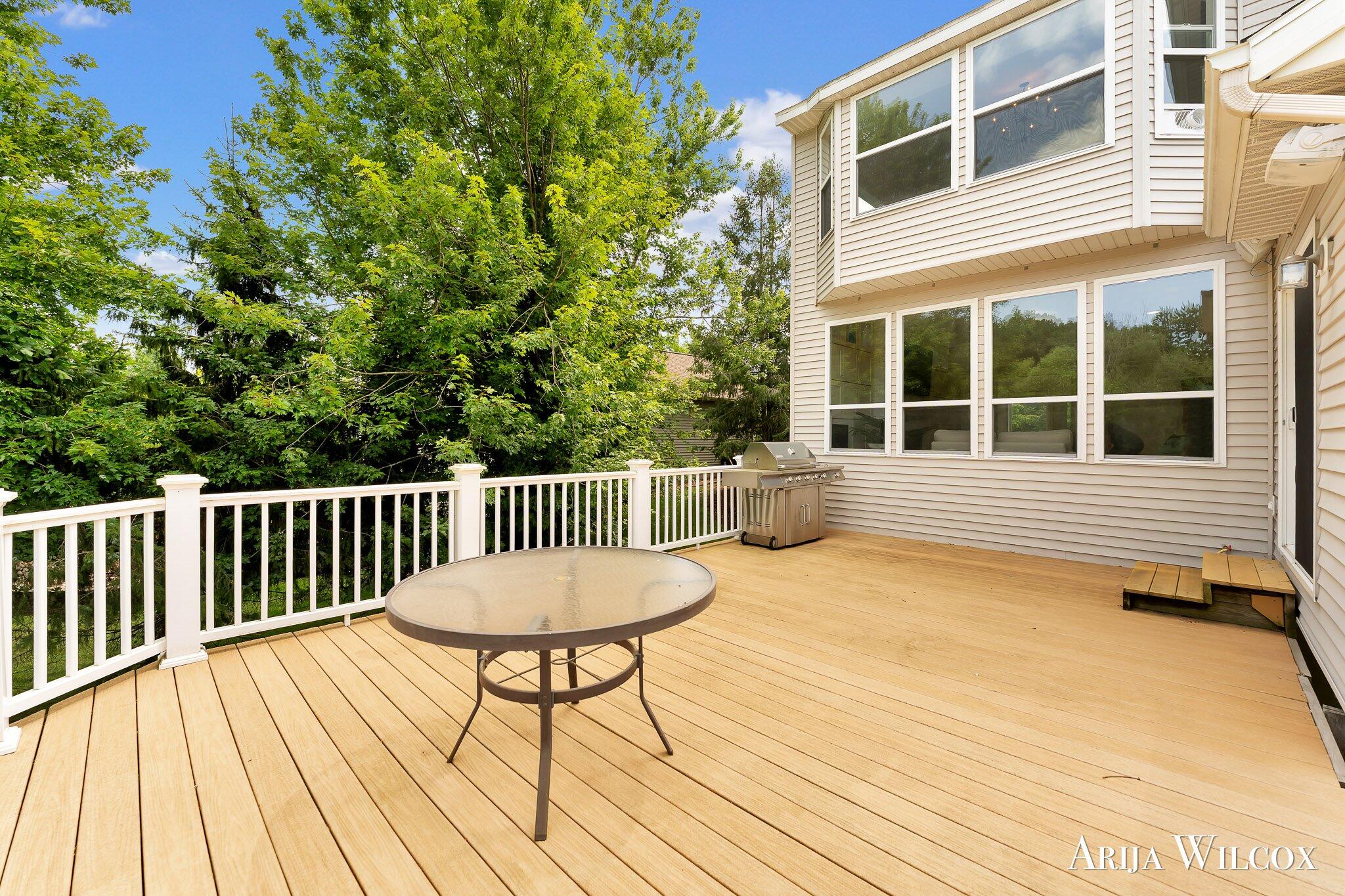 926 Dogwood Meadows Drive SE Ada MI 49301