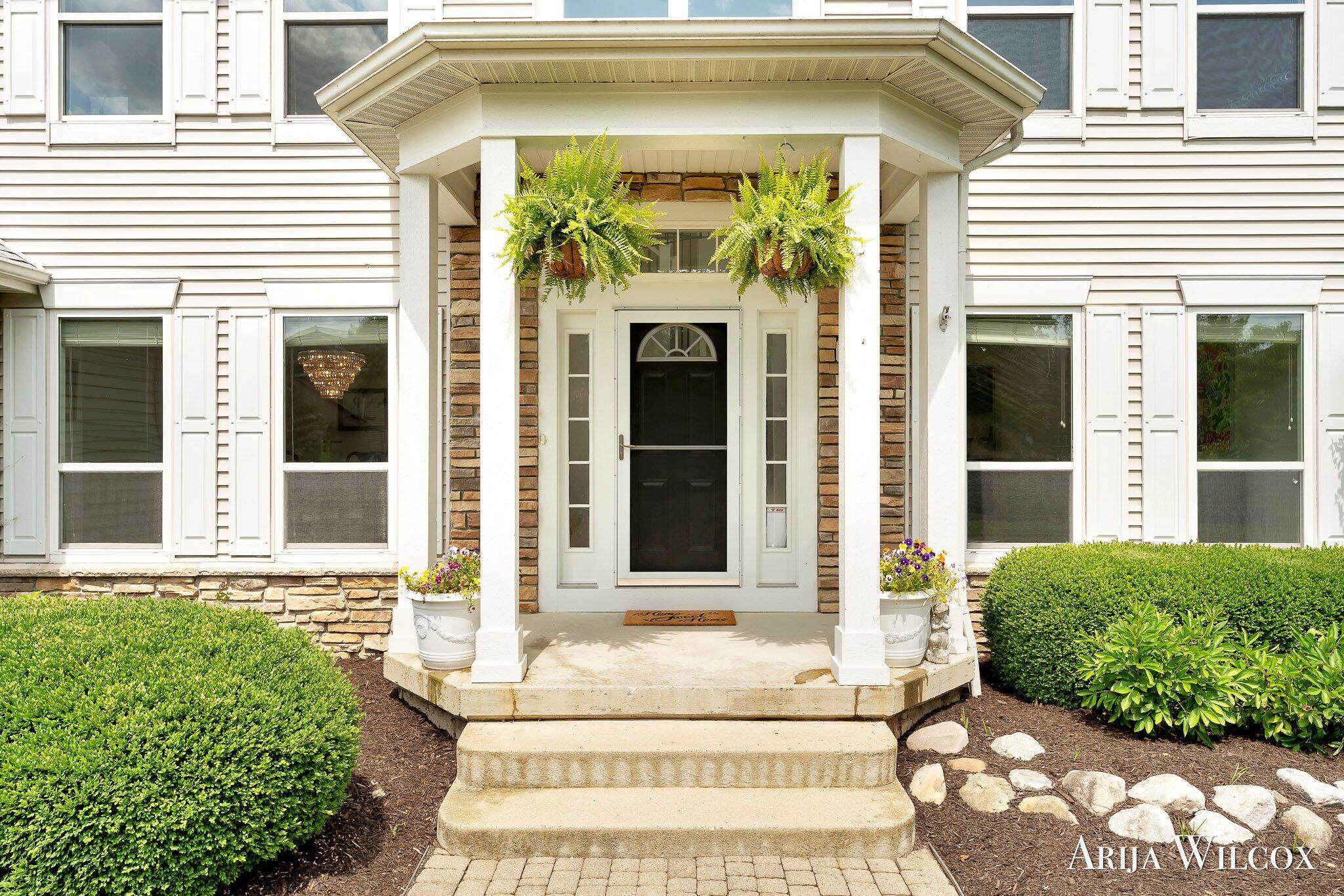 926 Dogwood Meadows Drive SE Ada MI 49301
