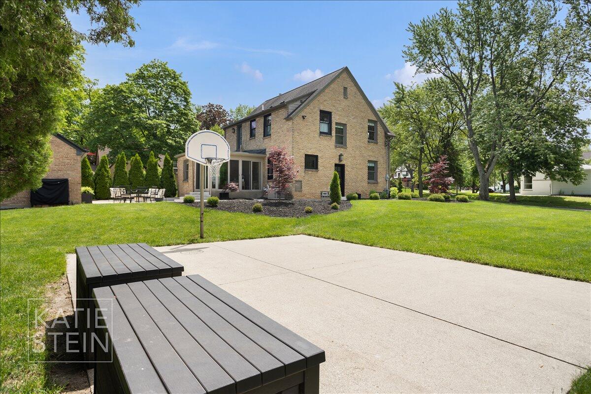 2517 Richards Drive SE Grand Rapids MI 49506