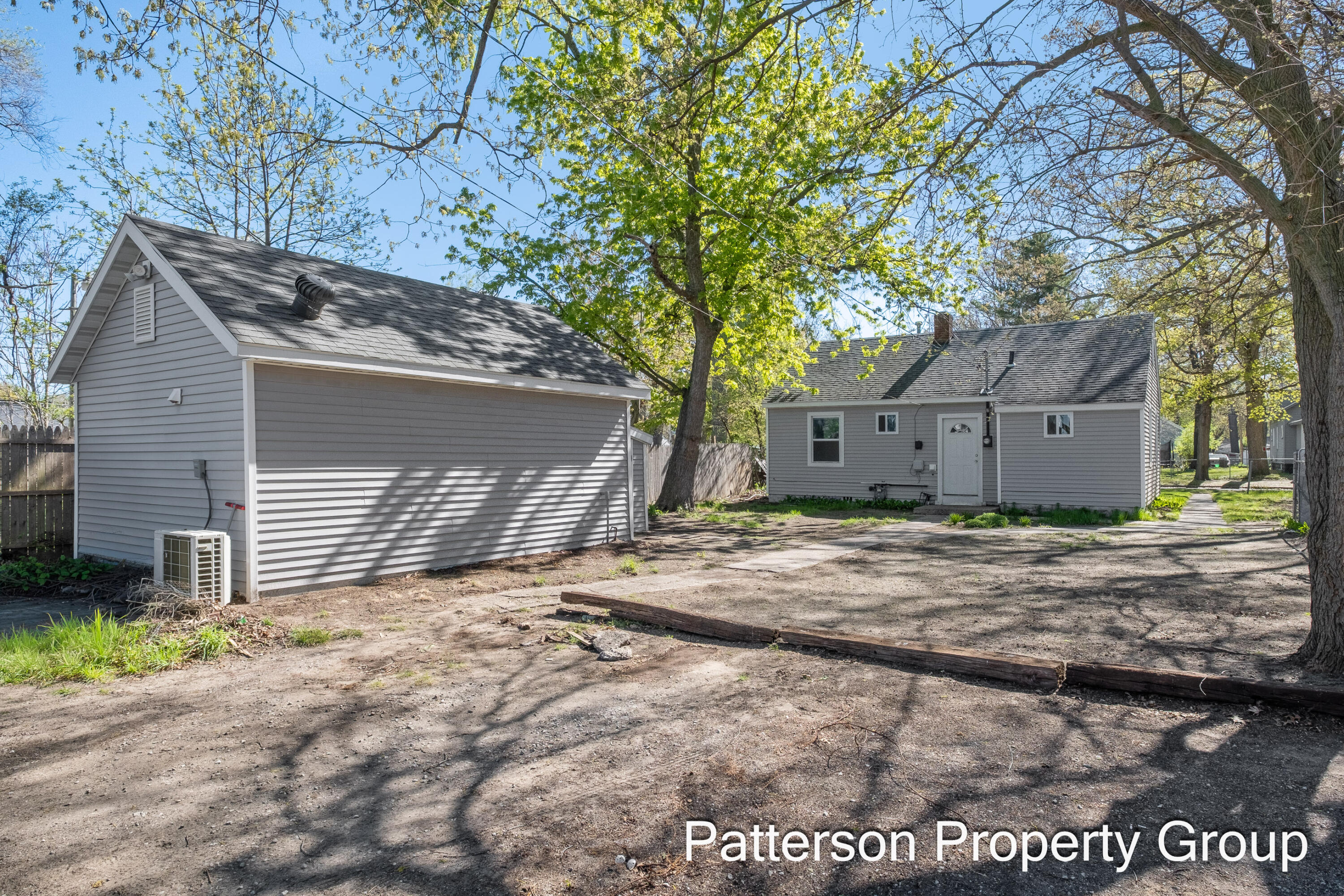 2107 8th Street Muskegon MI 49444