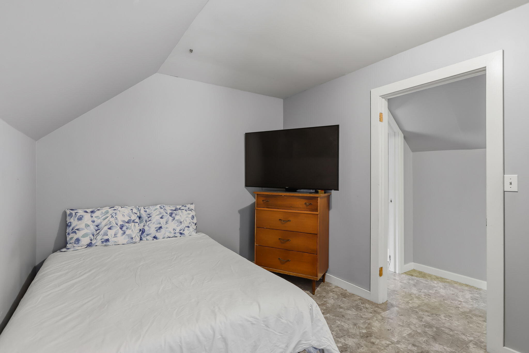 33 S State Street Zeeland MI 49464