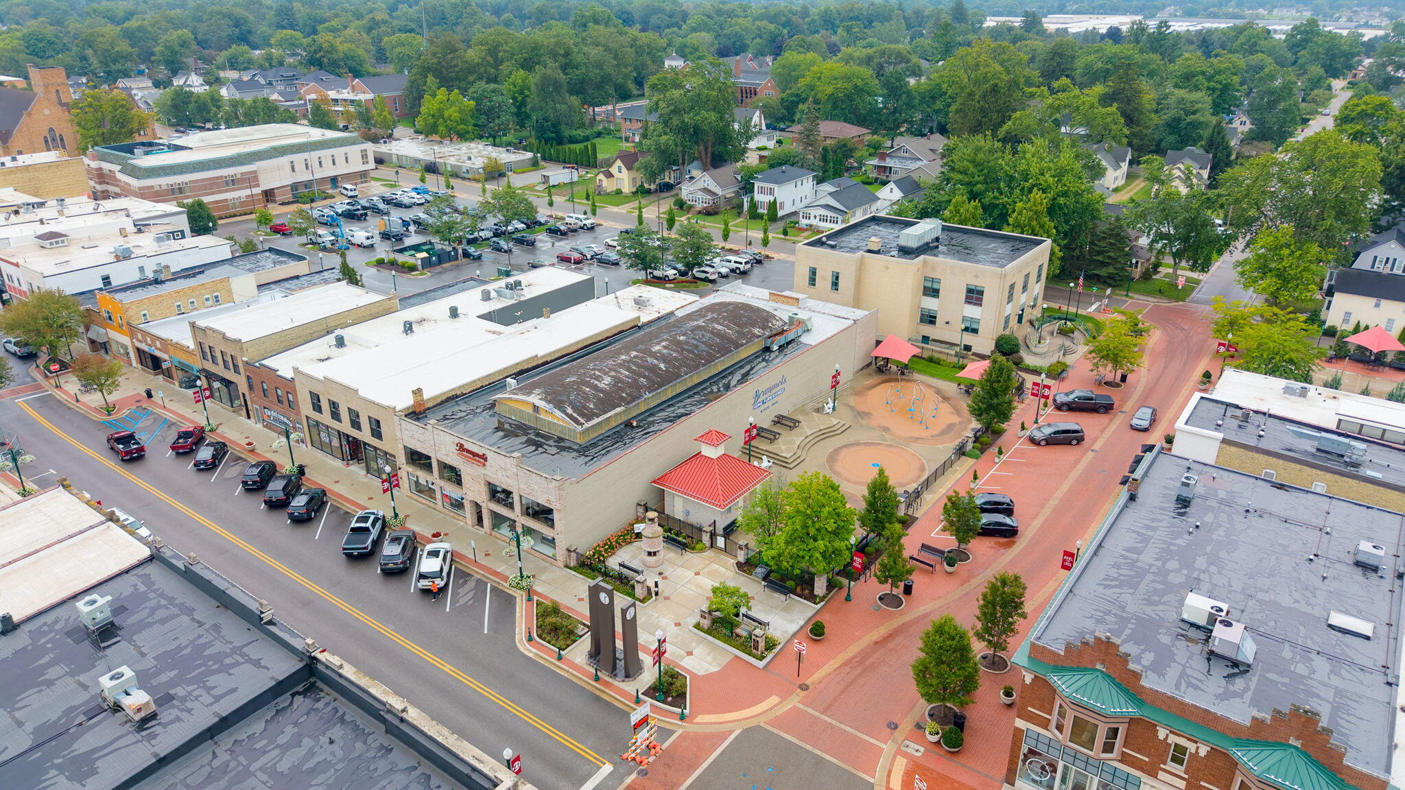 33 S State Street Zeeland MI 49464