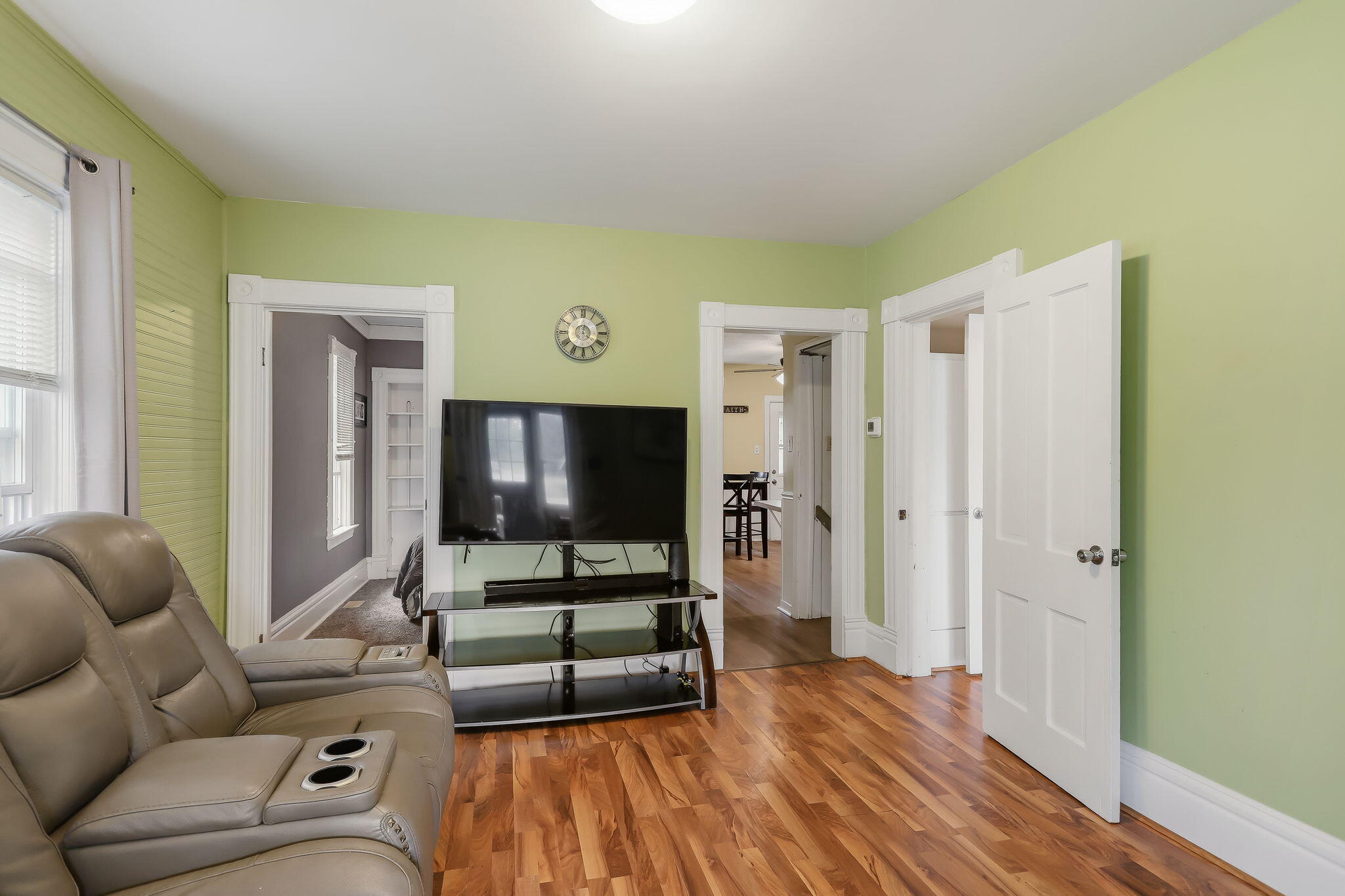 33 S State Street Zeeland MI 49464