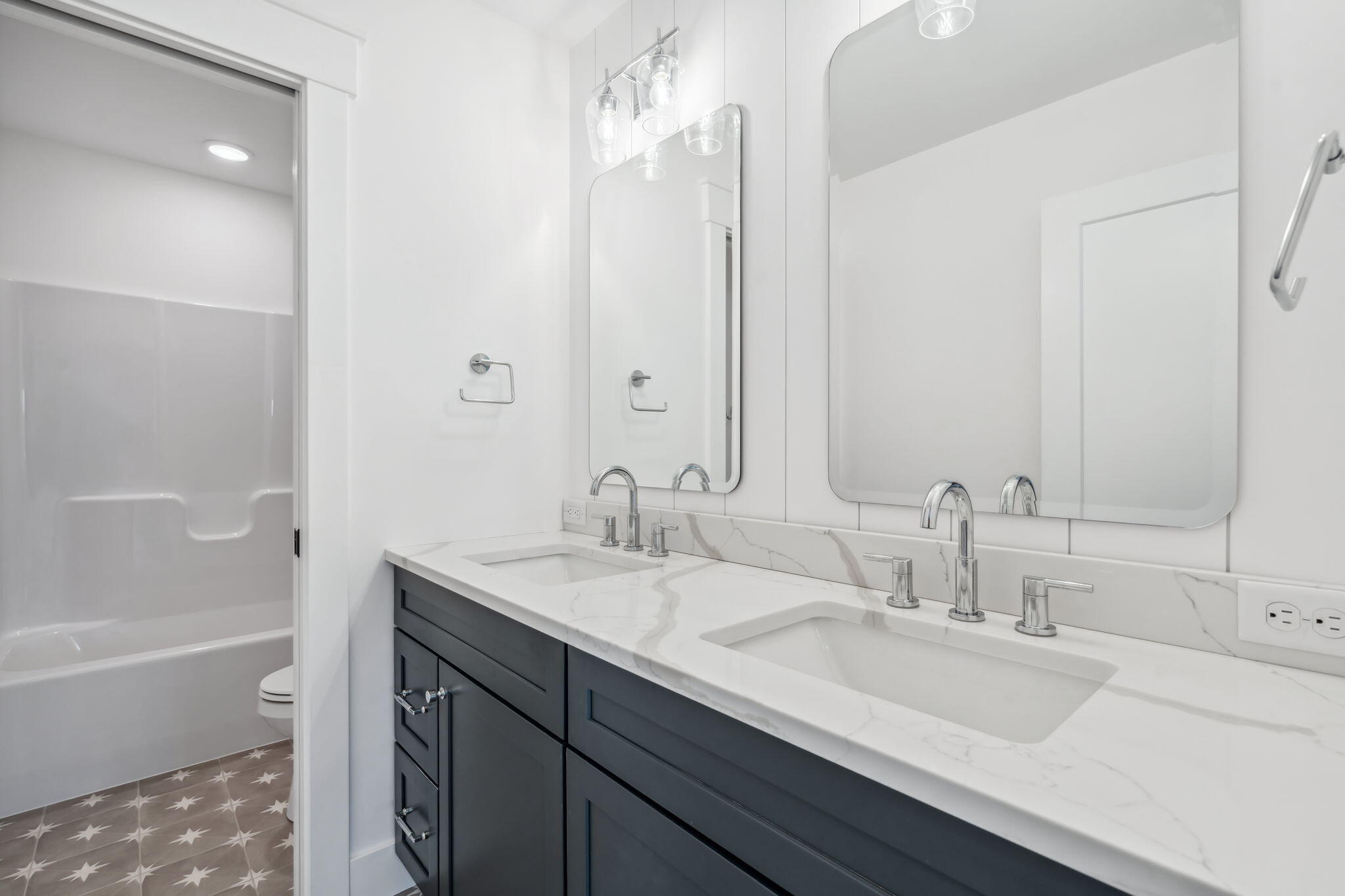 3435 Fulton Street NE Grand Rapids MI 49546