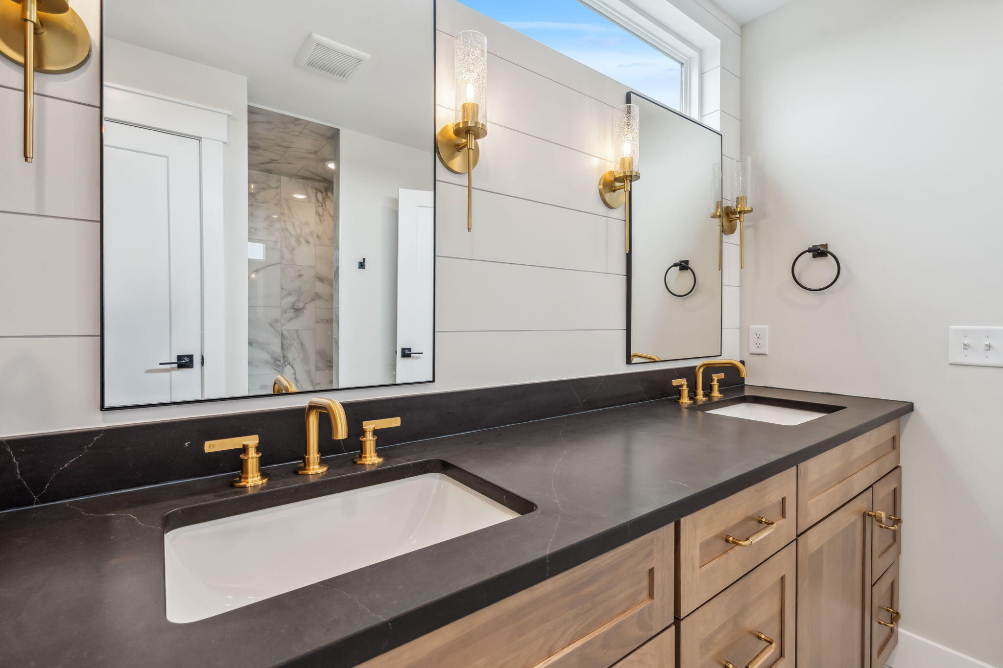 3435 Fulton Street NE Grand Rapids MI 49546