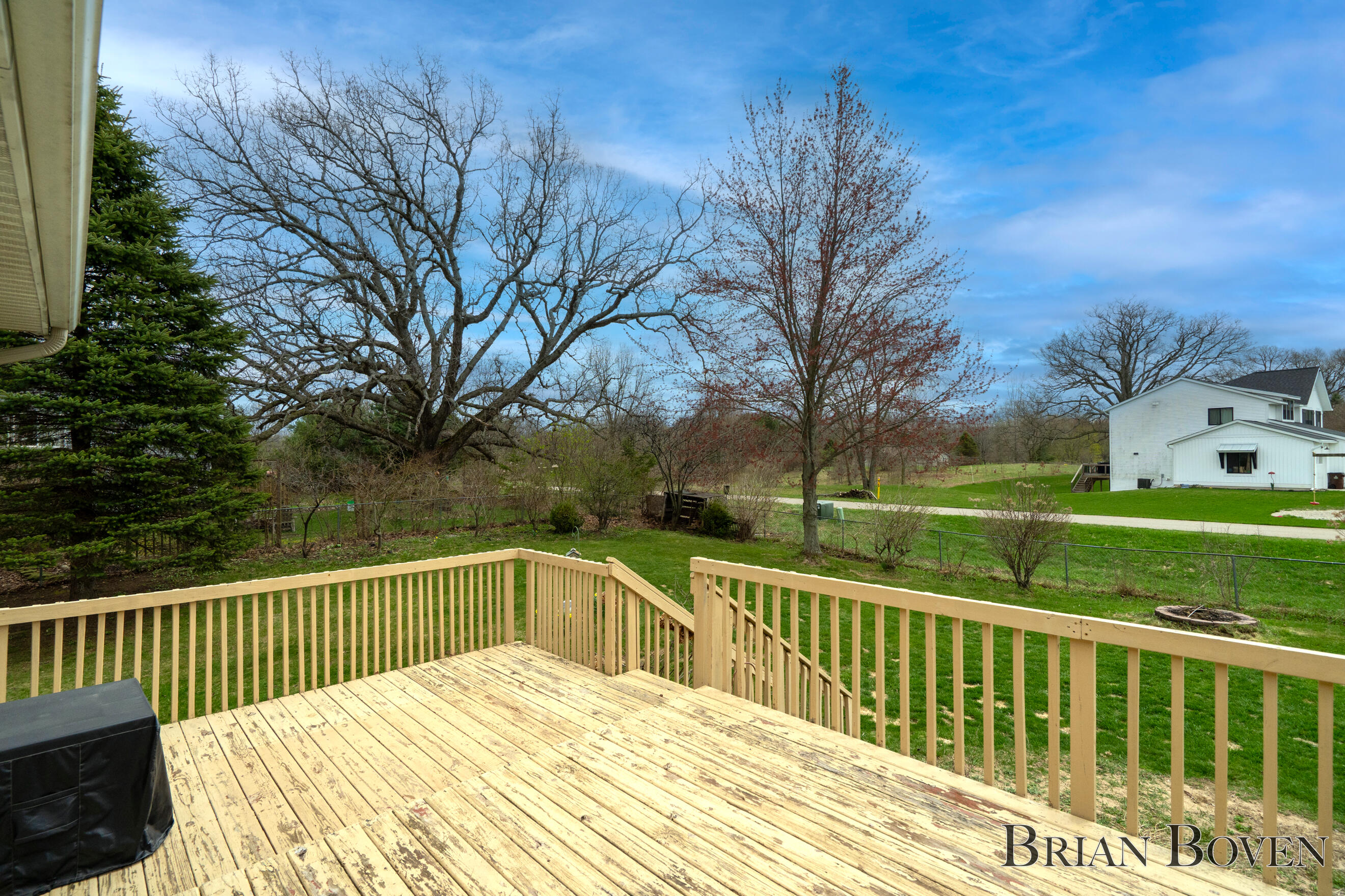 7631 Hessler Drive NE Rockford MI 49341