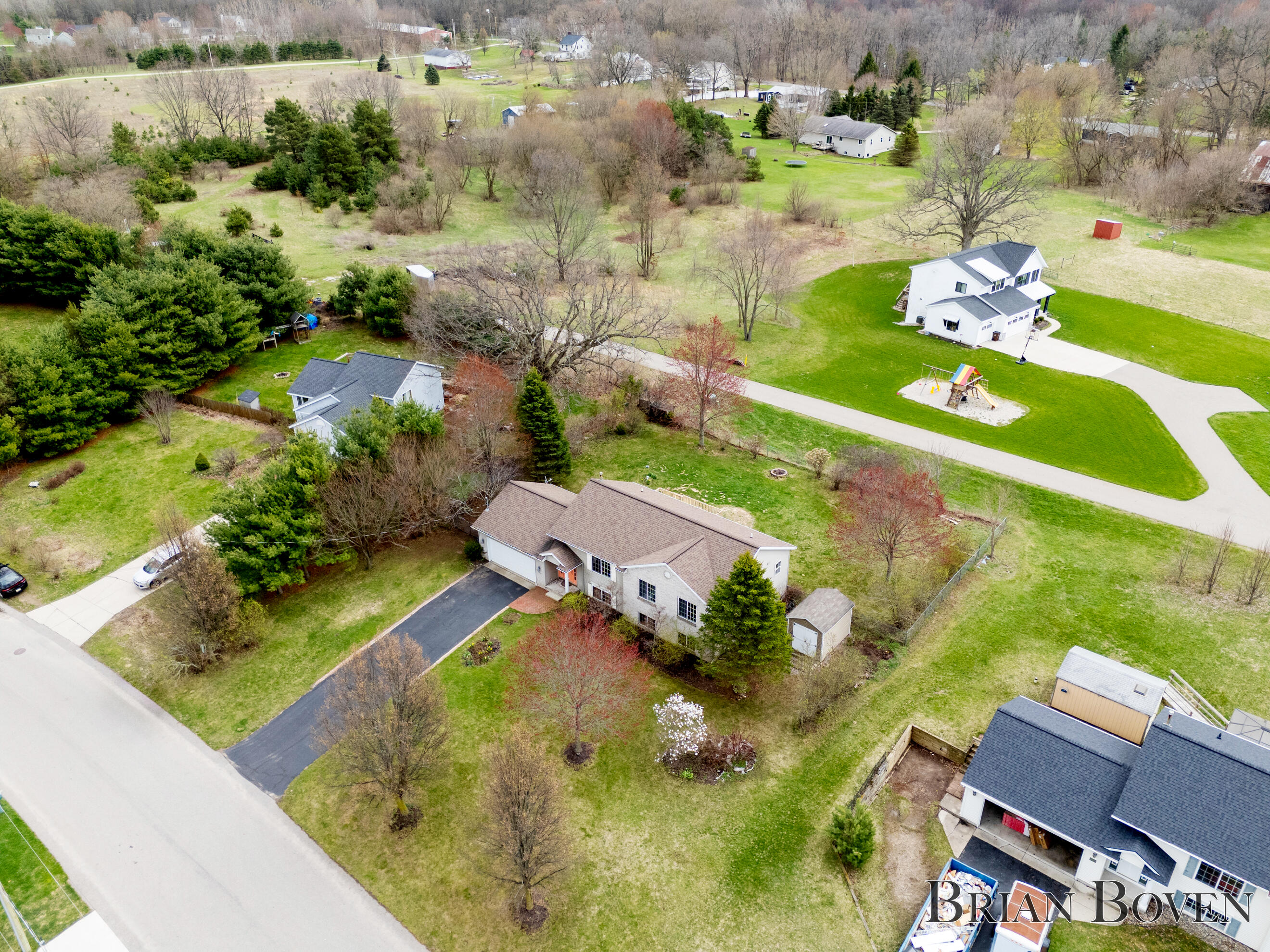 7631 Hessler Drive NE Rockford MI 49341