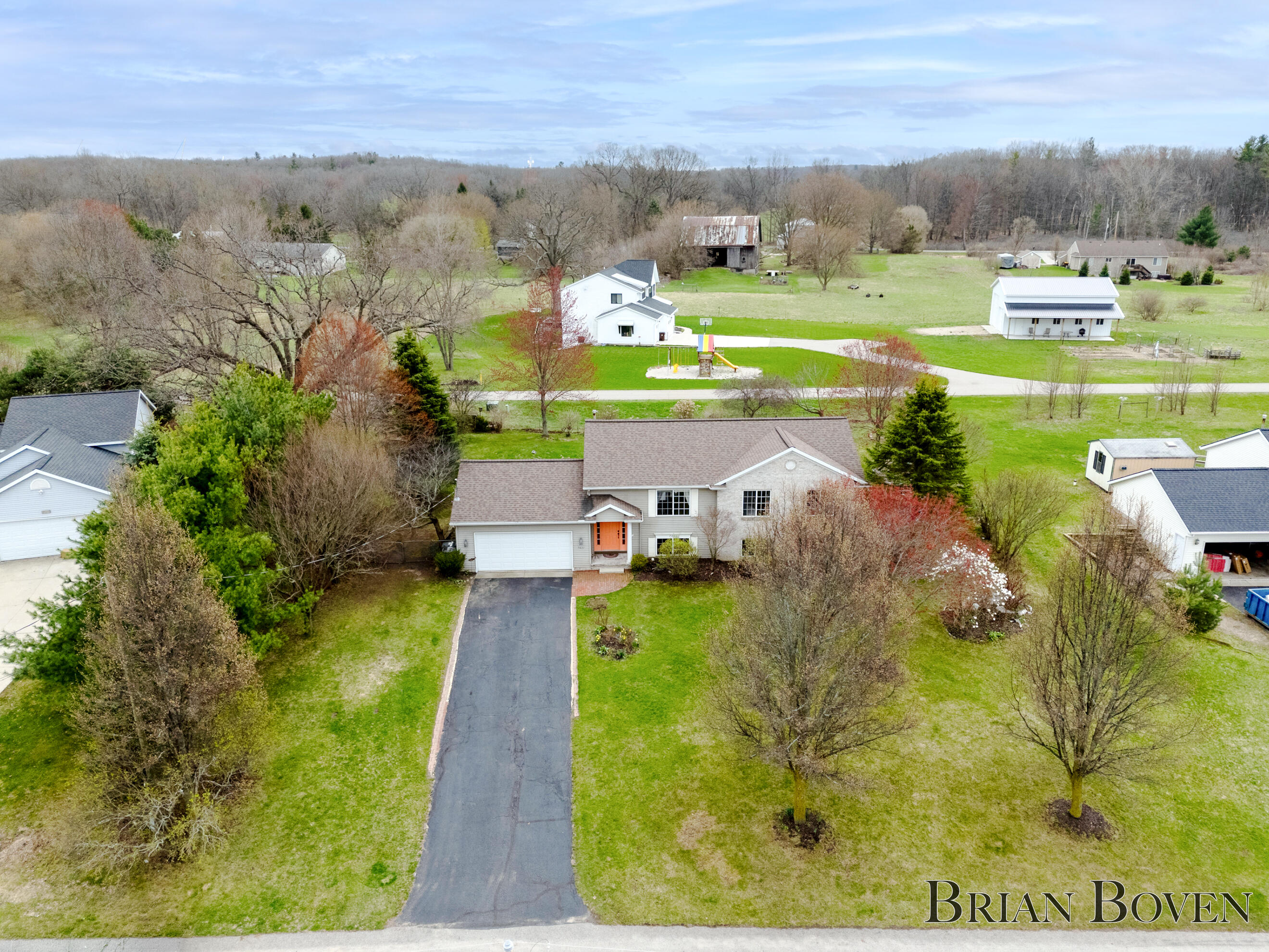 7631 Hessler Drive NE Rockford MI 49341