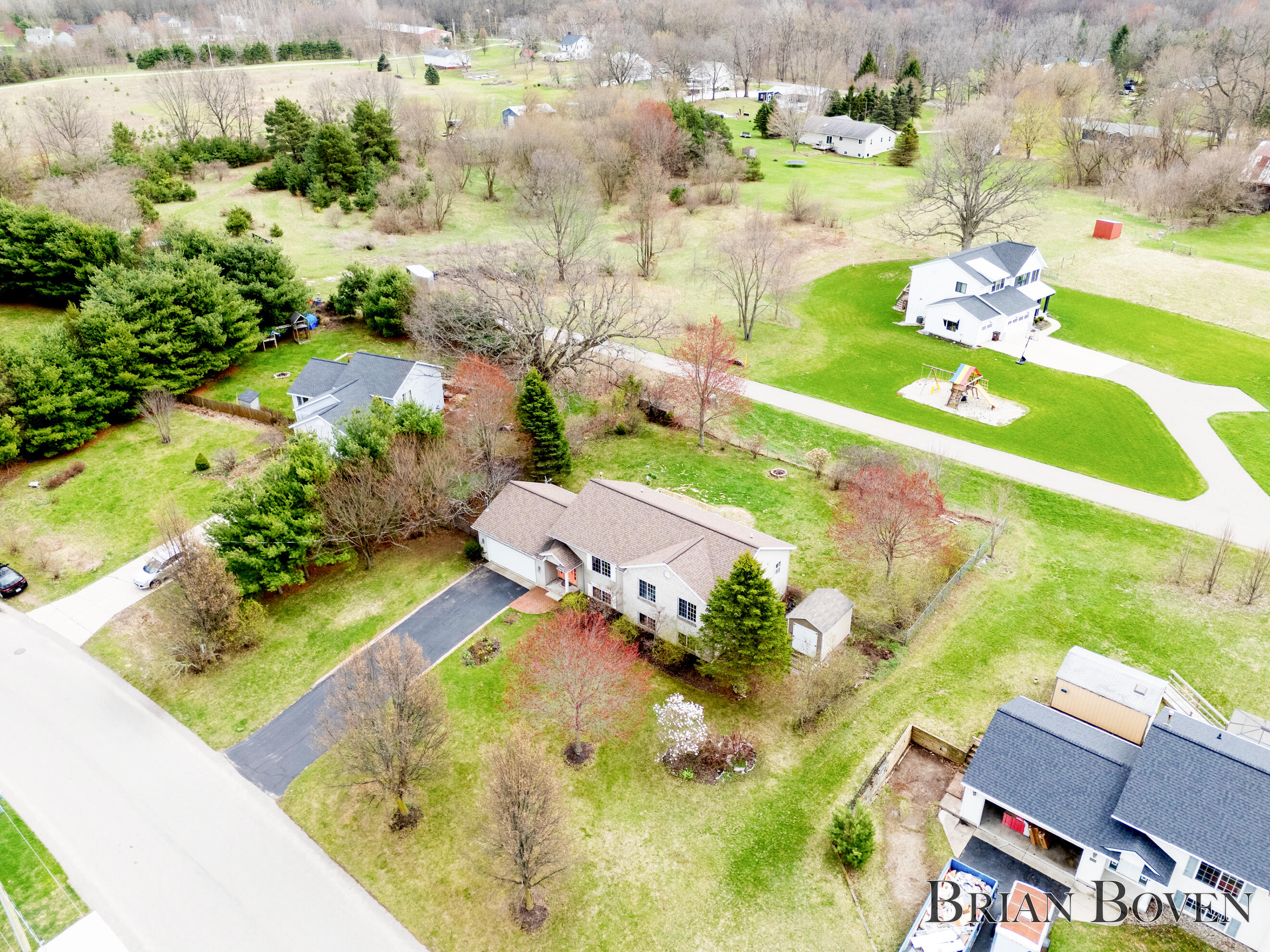 7631 Hessler Drive NE Rockford MI 49341